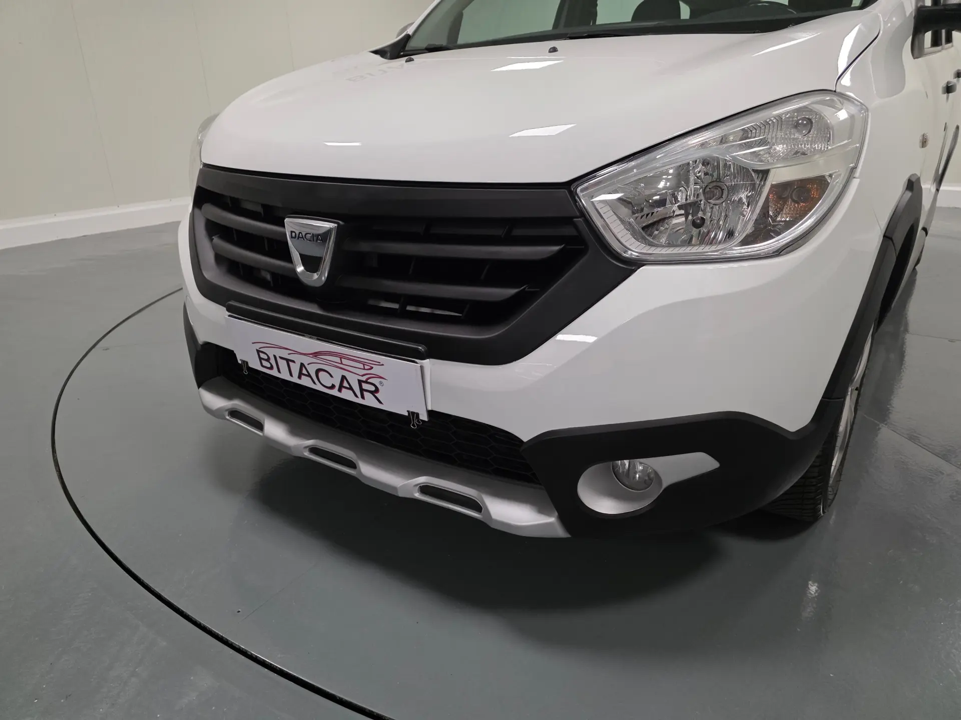 Dacia Lodgy 1.2 STEPWAY 10