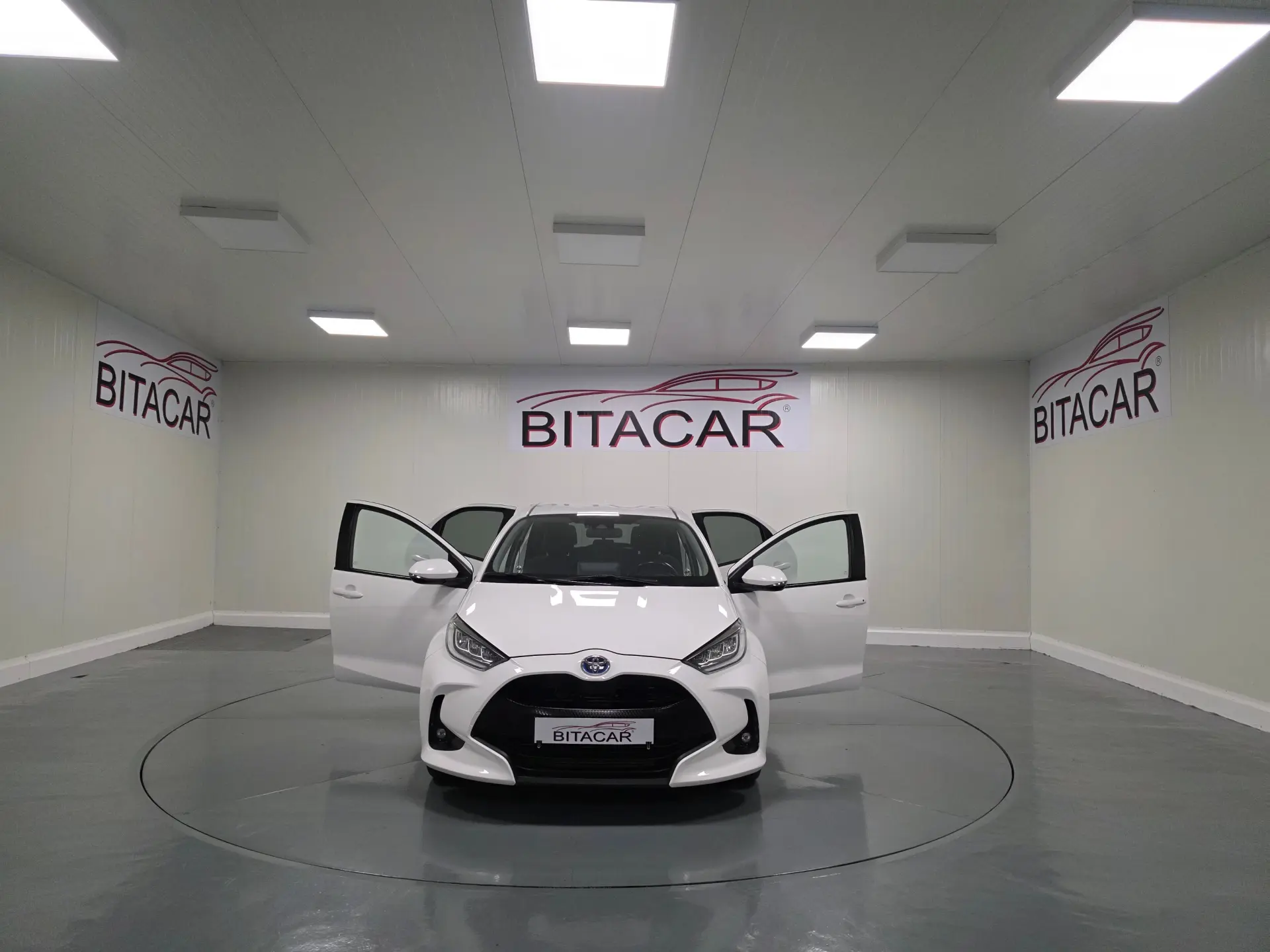 Toyota Yaris 1.5 HDF EXCLUSIVE 39