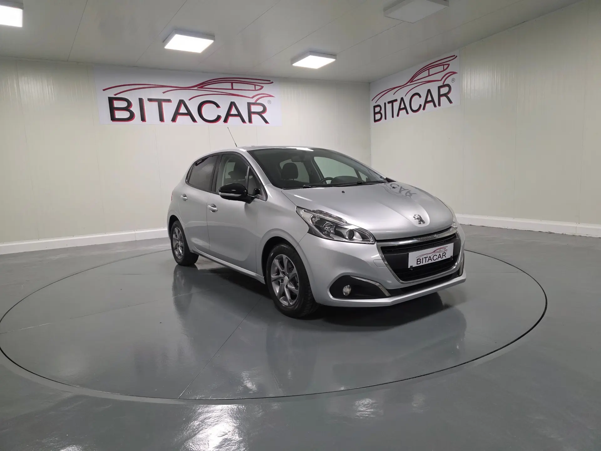 Peugeot 208 1.6 BlueHDi Active 1