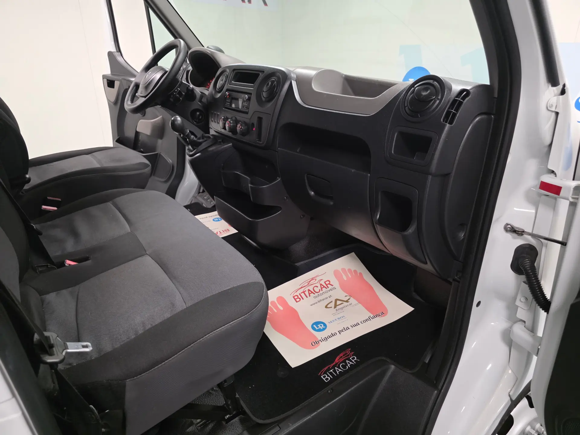 Renault Master 2.3 DCI 130CV BASCULANTE 64