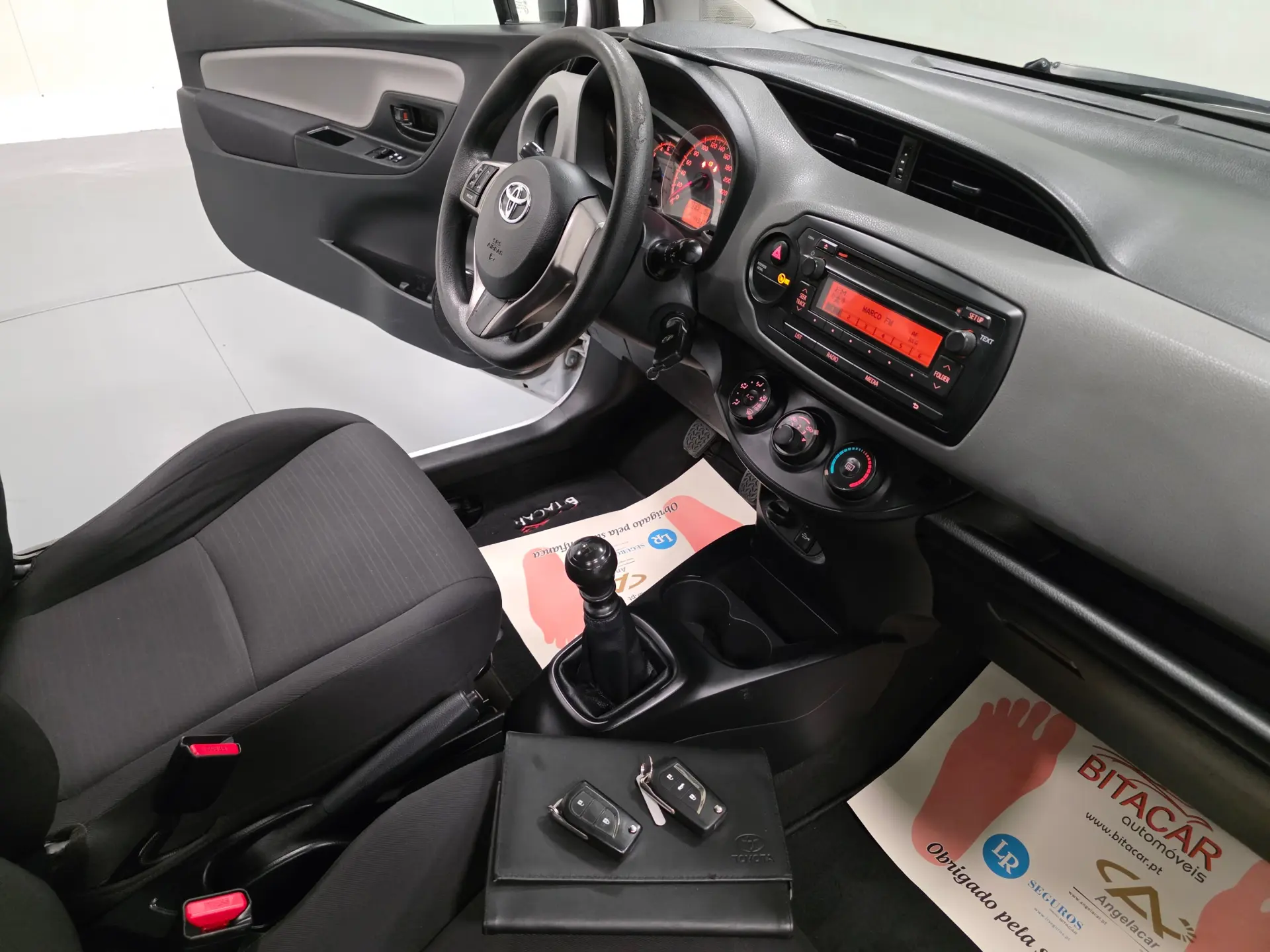 Toyota Yaris BIZZ 1.4 D-4D 90CV IVA DEDUTIVEL 81