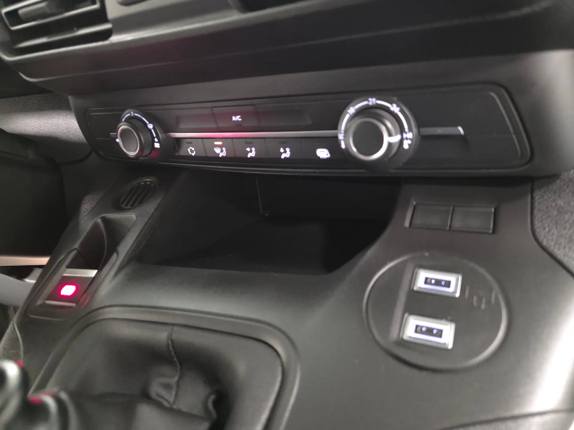Peugeot Partner 1.5 BLUEHDI 100CV LONGA CAMARA TRASEIRA 115