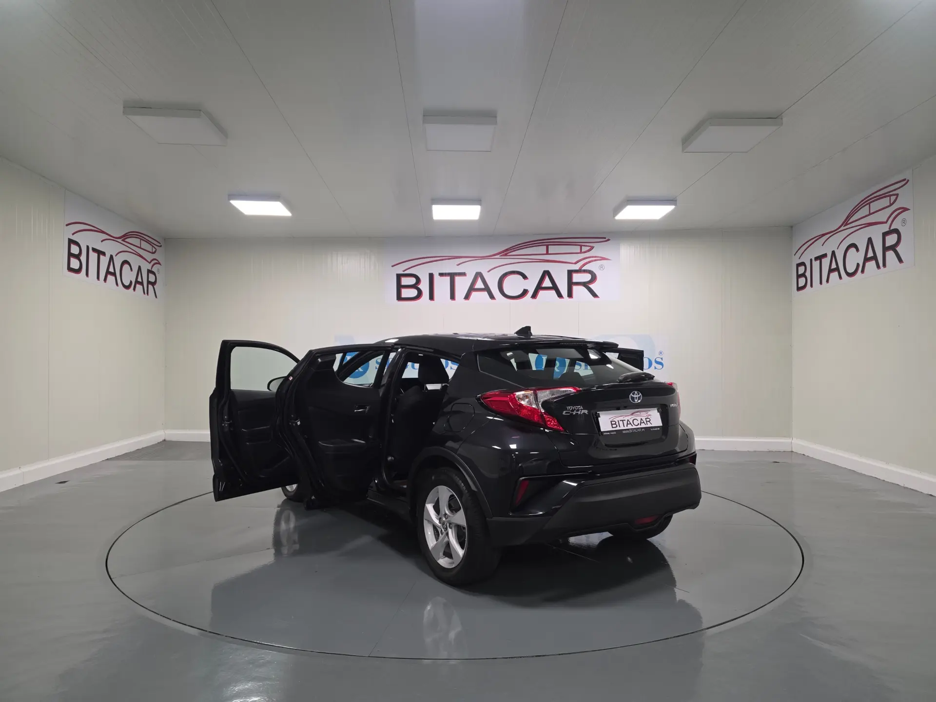Toyota C-HR 1.8 HSD CONFORT 35