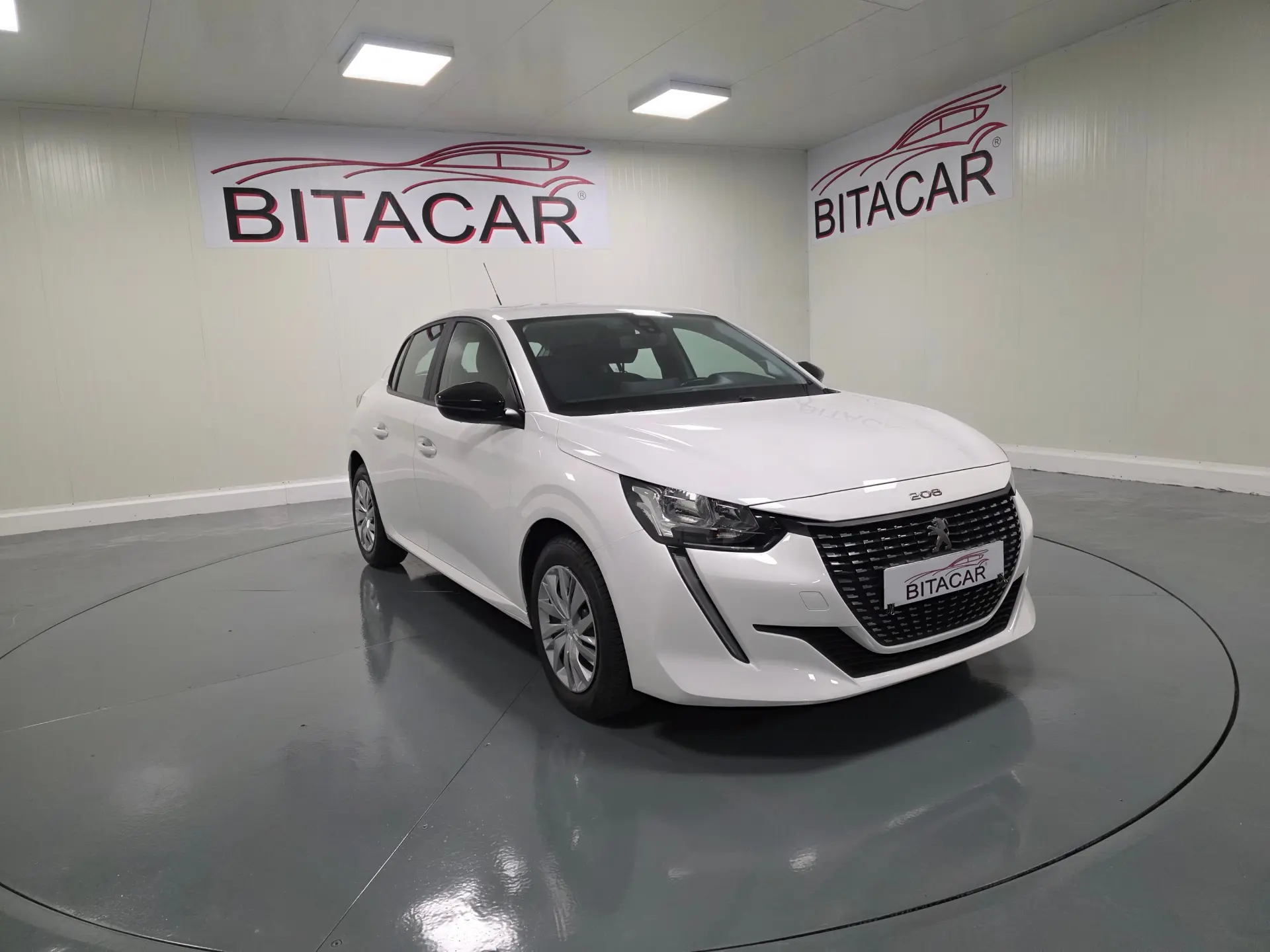 Peugeot 208 1.2 ACTIVE 2