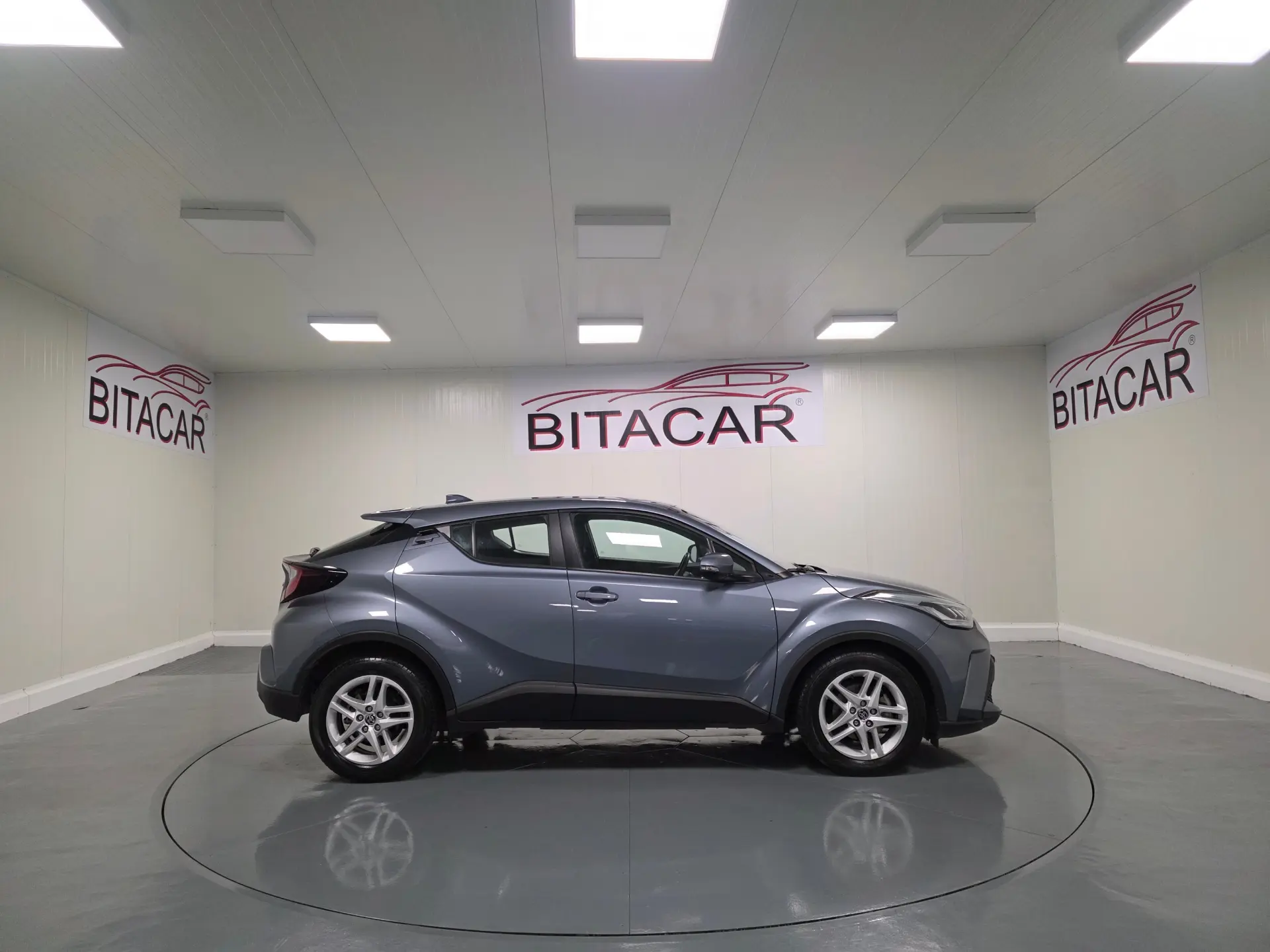 Toyota C-HR 1.8 Hybrid Comfort 28