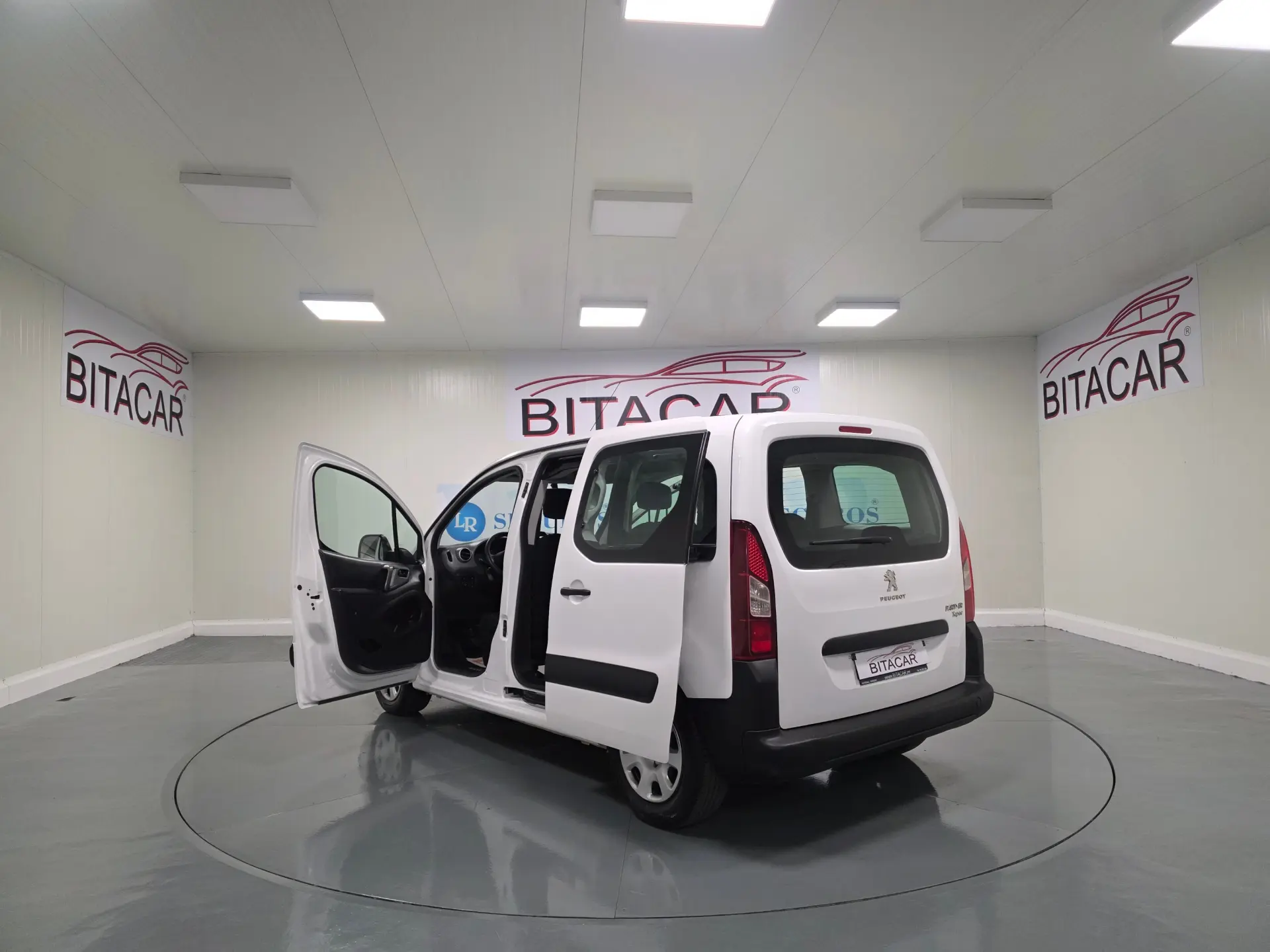 Peugeot Partner TEPEE 1.6 BLUEHDI 5 LUGARES 43