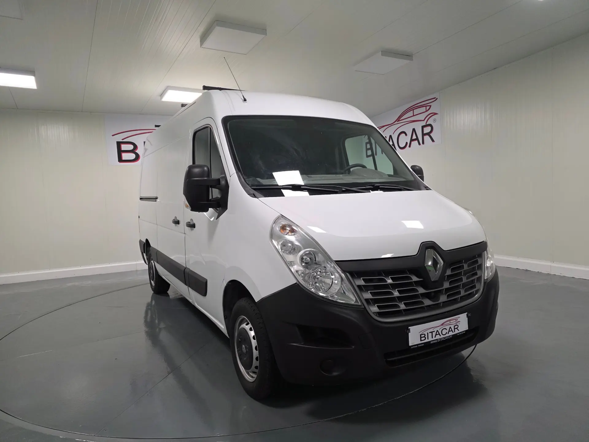 Renault Master 2.3 dCi L2H2 3.5T 1