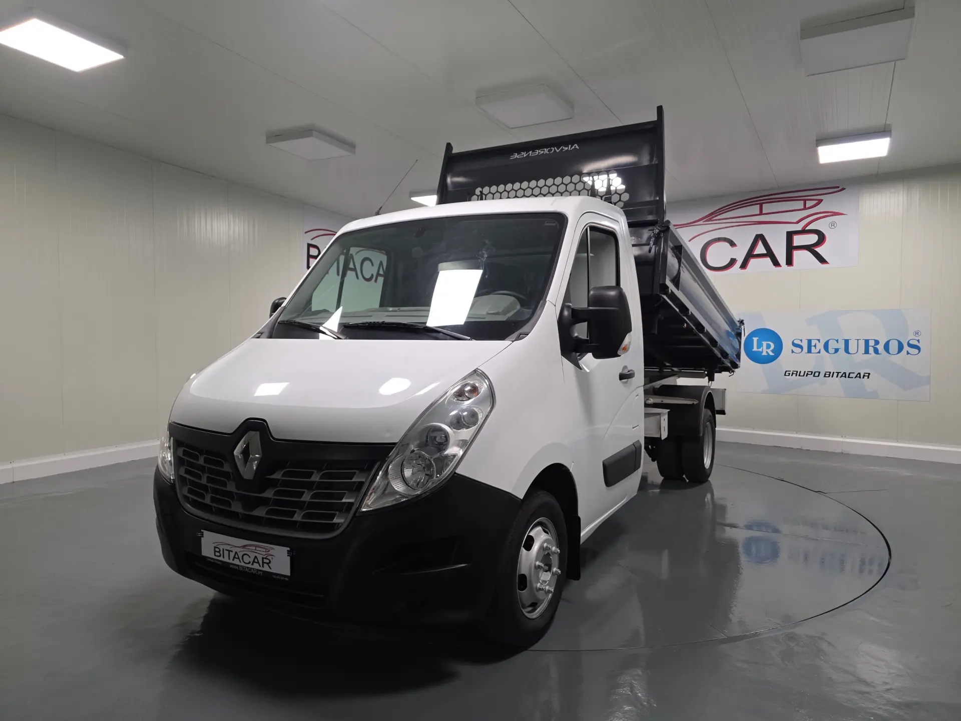 Renault Master 2.3 DCI 130CV BASCULANTE 30