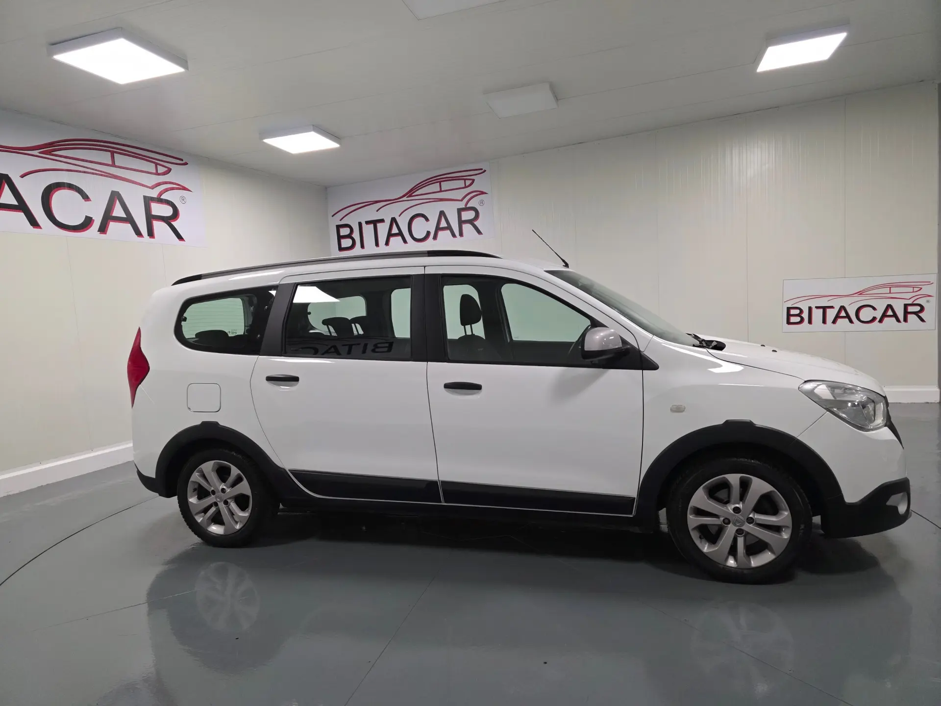 Dacia Lodgy 1.2 STEPWAY 3