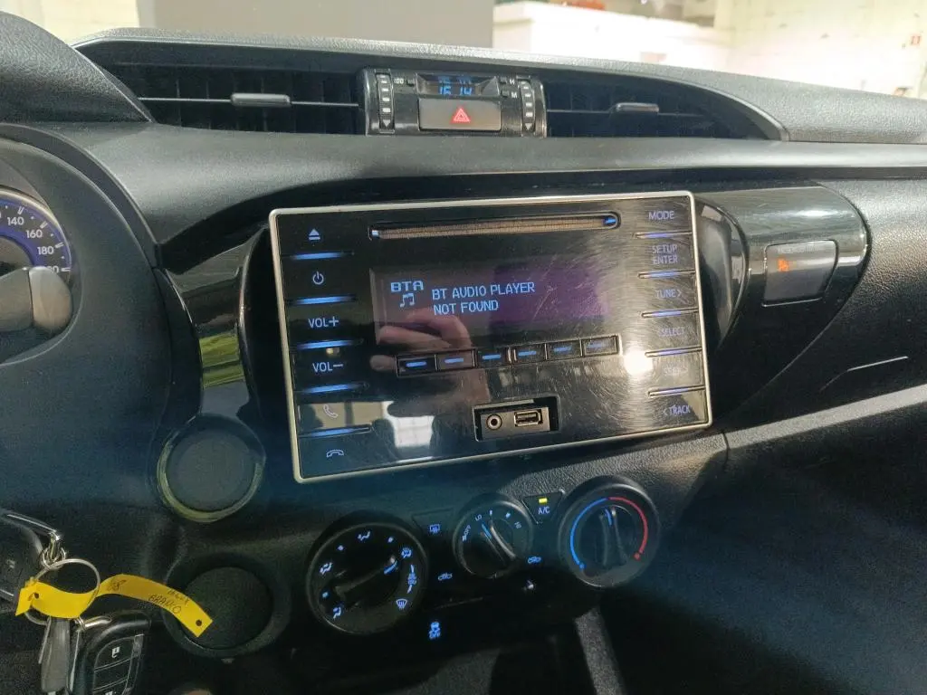 Toyota Hilux 2.4 D-4D 2WD CD 7