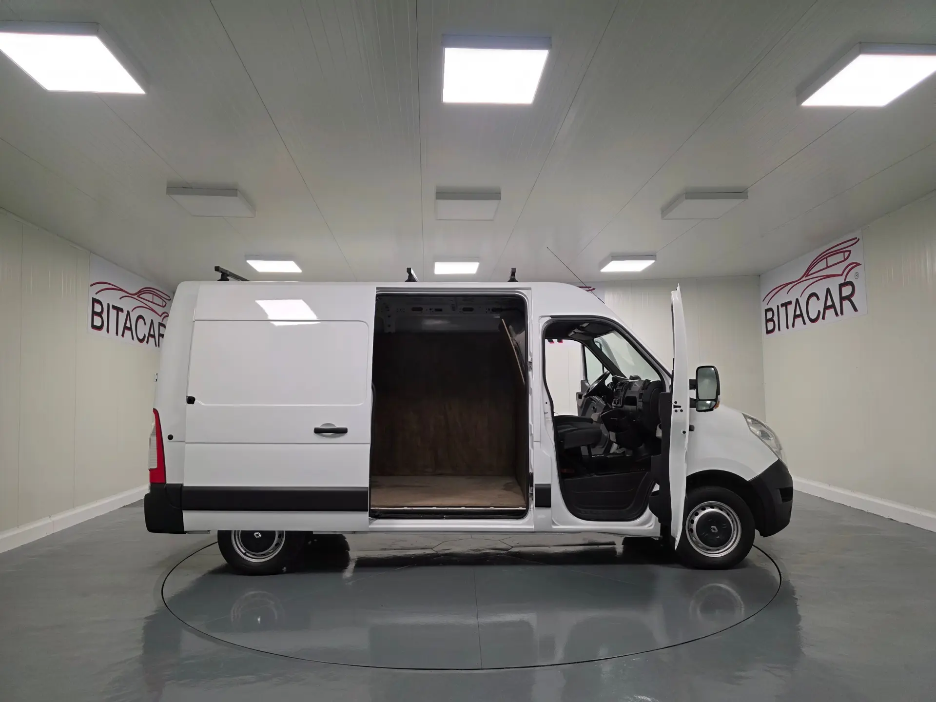 Renault Master 2.3 dCi L2H2 3.5T 53