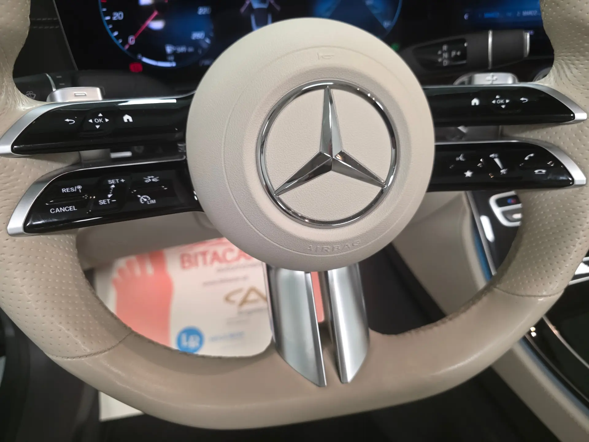 Mercedes-Benz E 300 AMG CABRIO 92