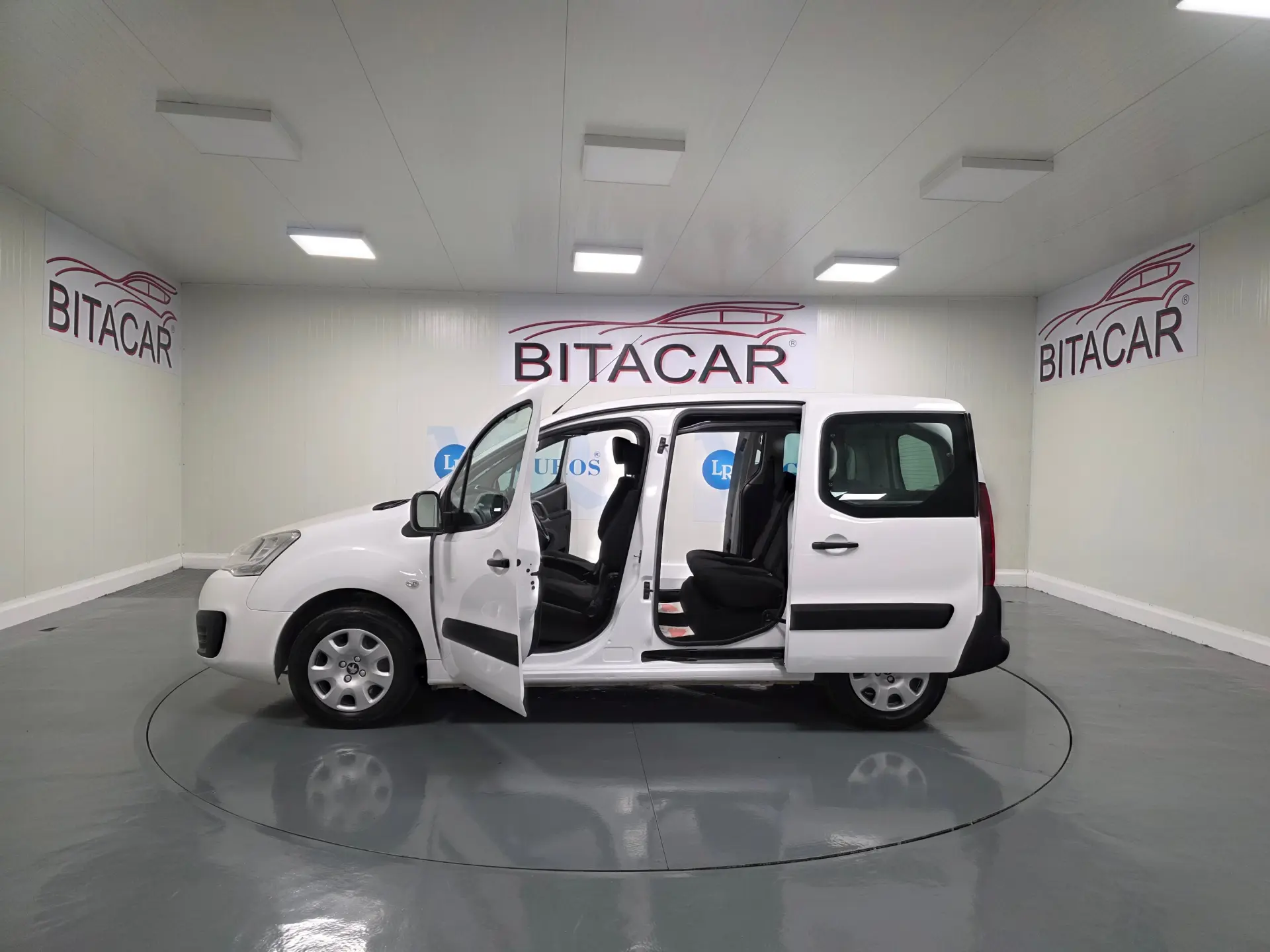 Peugeot Partner TEPEE 1.6 BLUEHDI 5 LUGARES 41