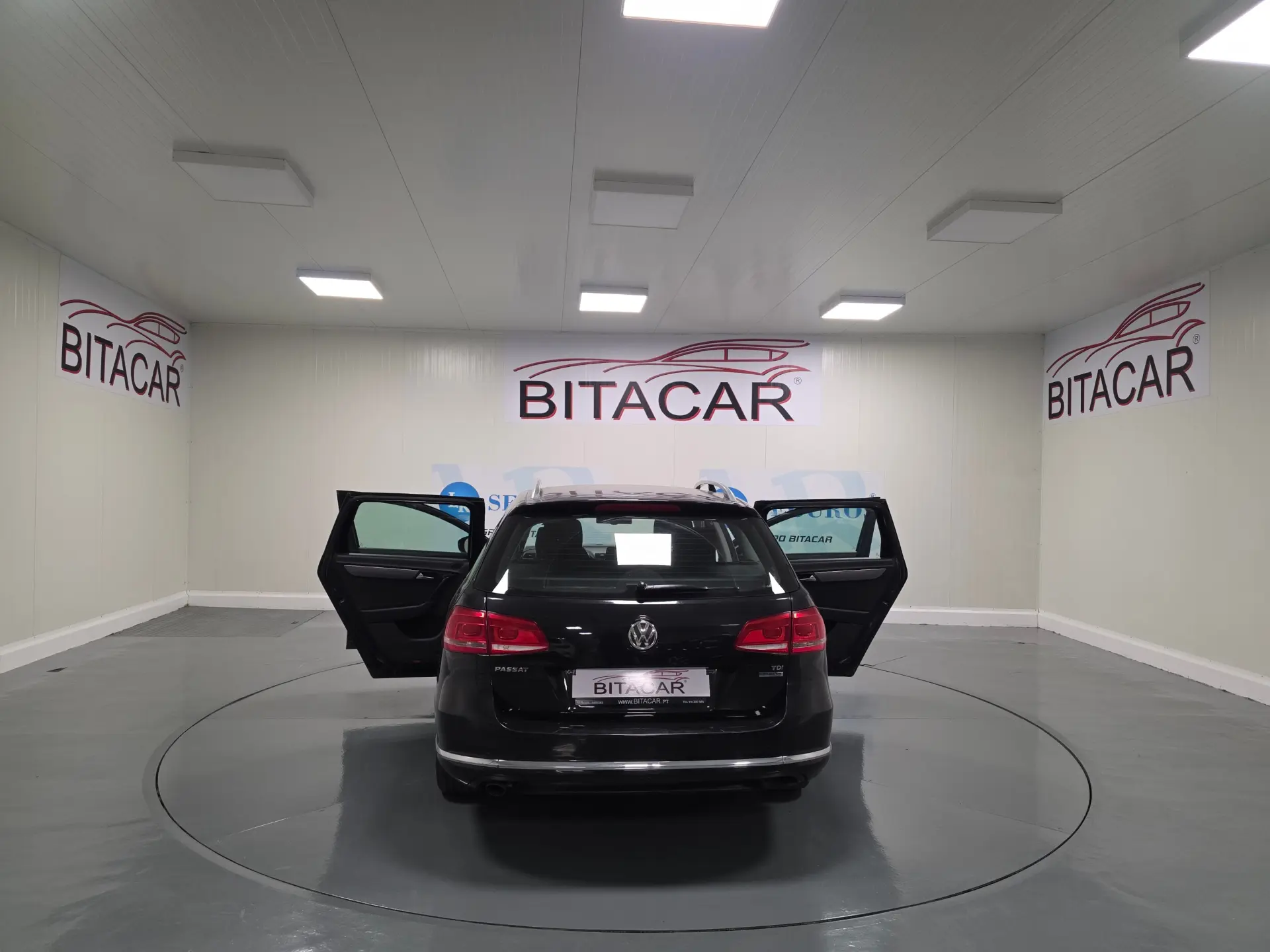 Volkswagen Passat 1.6 TDI Confortline 43