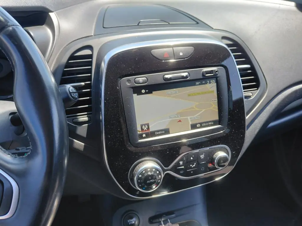 Renault Captur 1.5 DCI EXCLUSIVE 14
