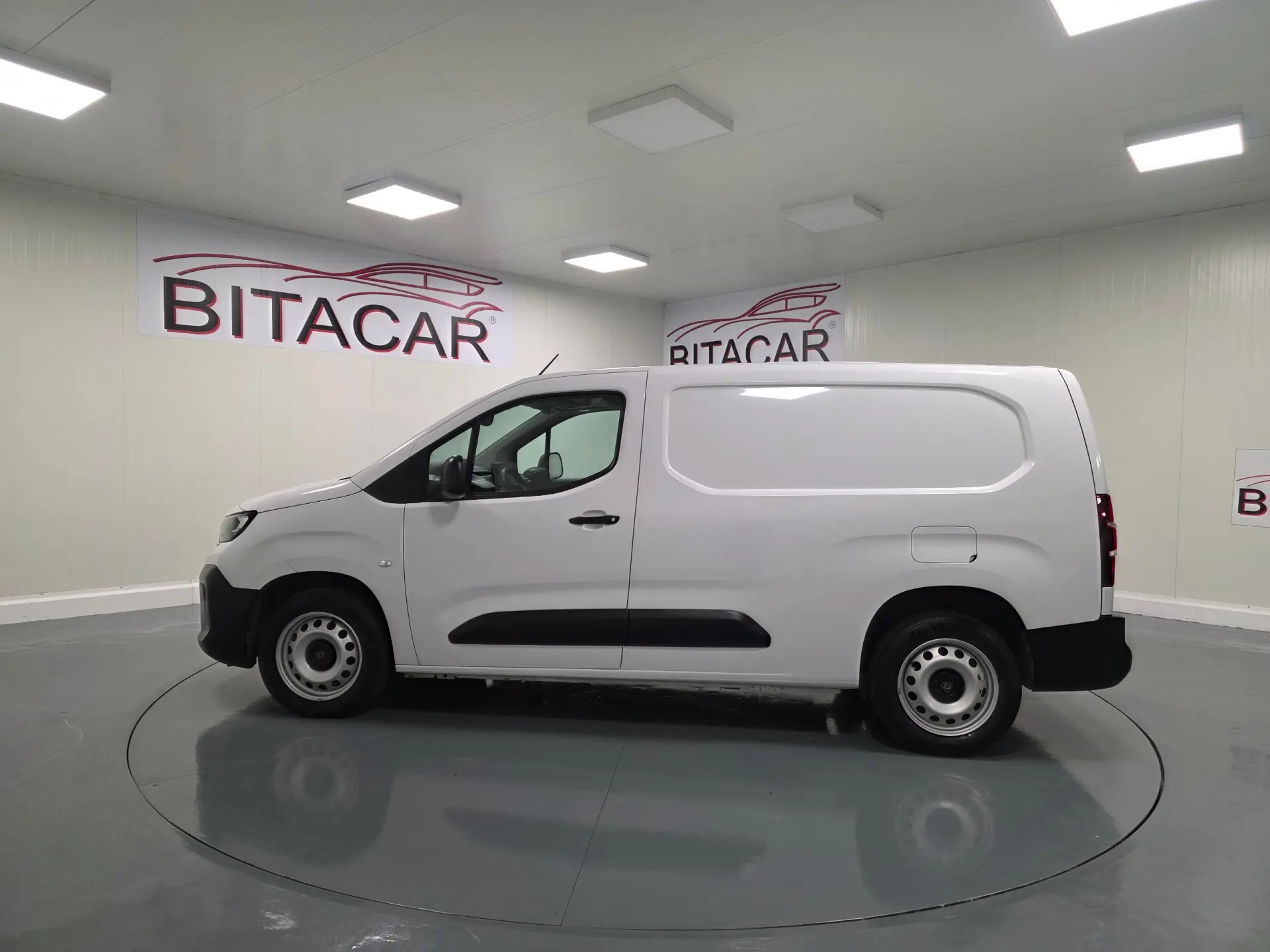 Peugeot Partner 1.5 BLUEHDI 100CV LONGA CAMARA TRASEIRA 34