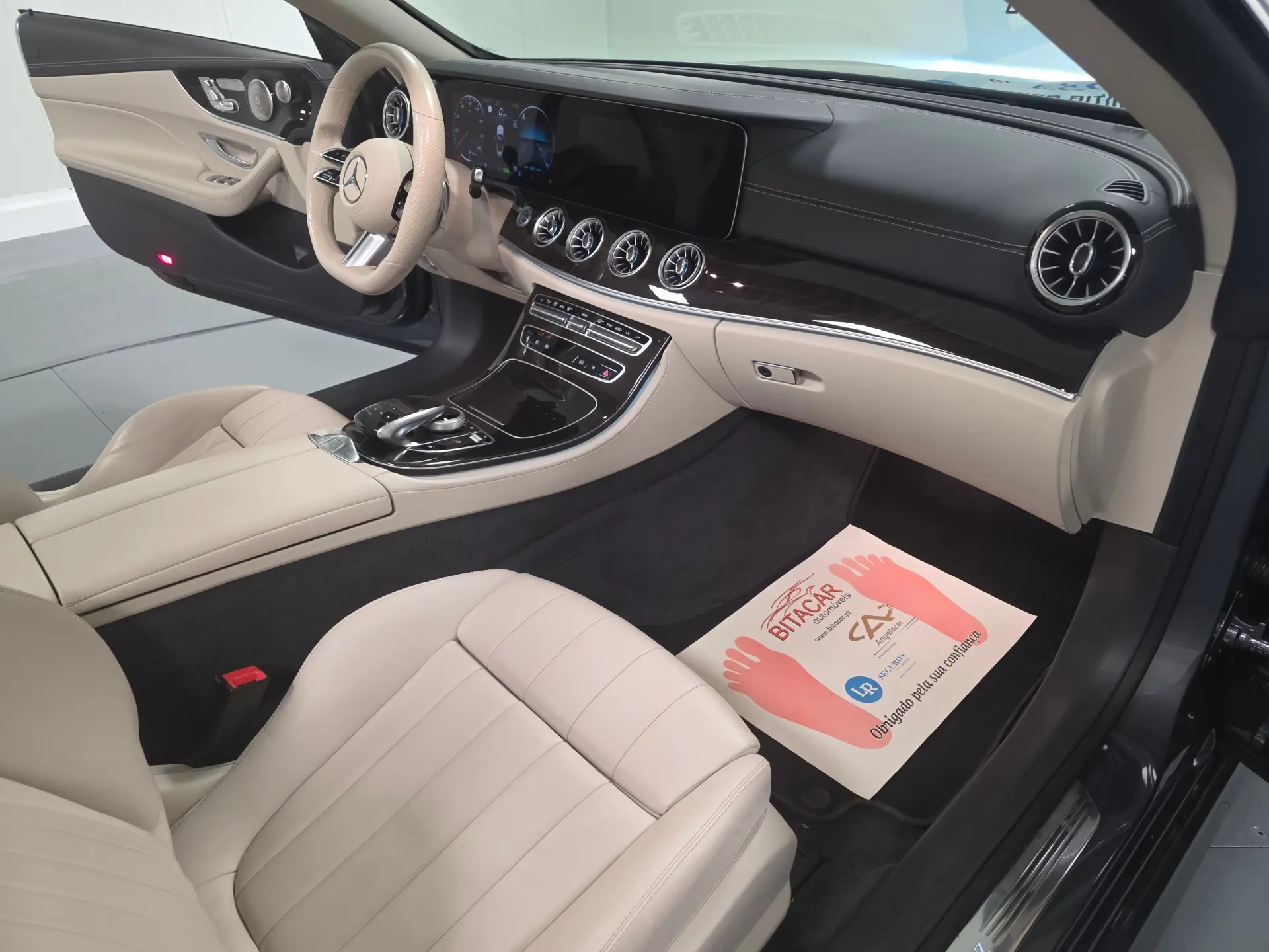 Mercedes-Benz E 300 AMG CABRIO 75
