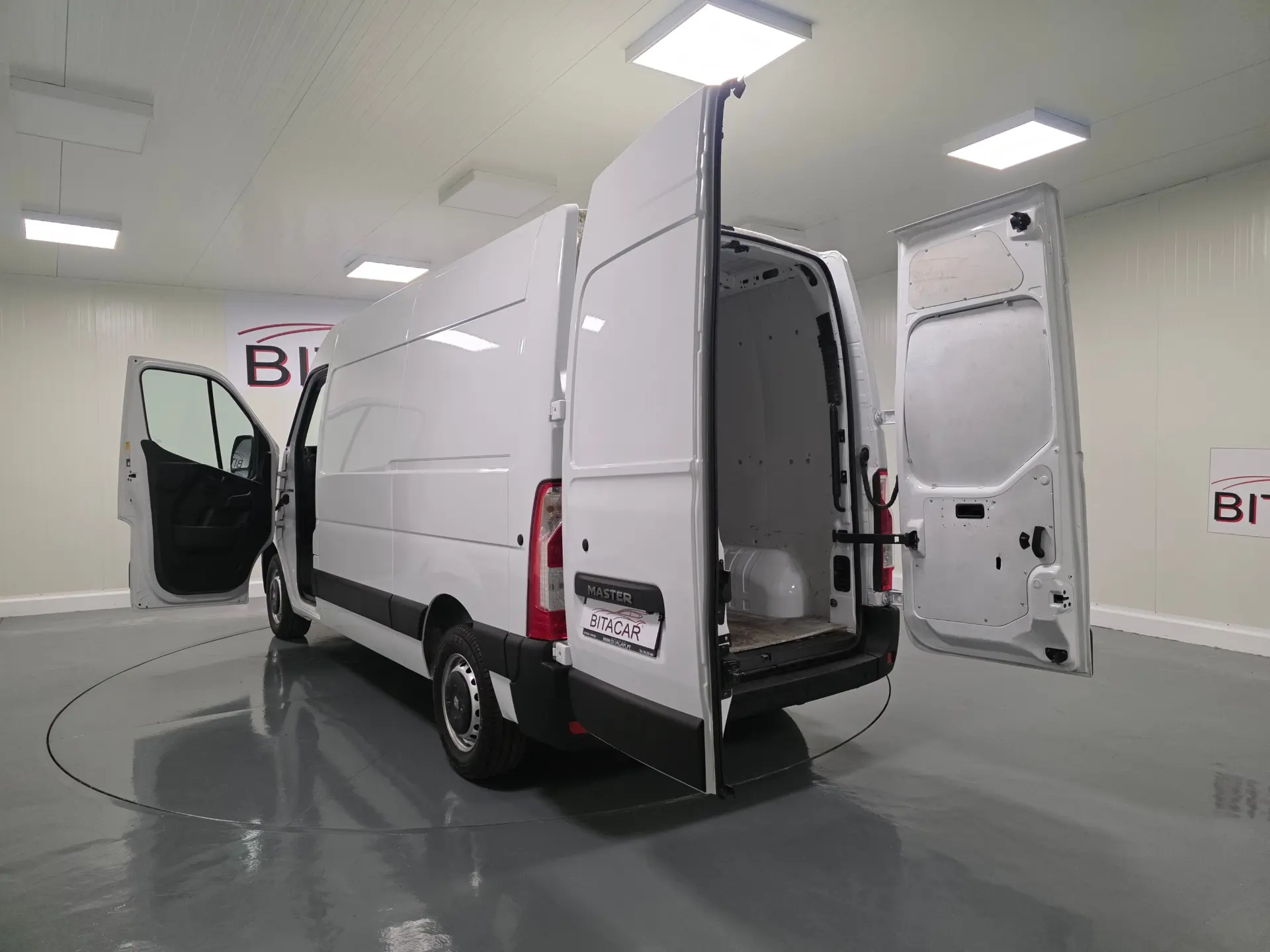 Renault Master L2H2 135CV GPS CAM TRASEIRA IVA DEDUTIVEL 55