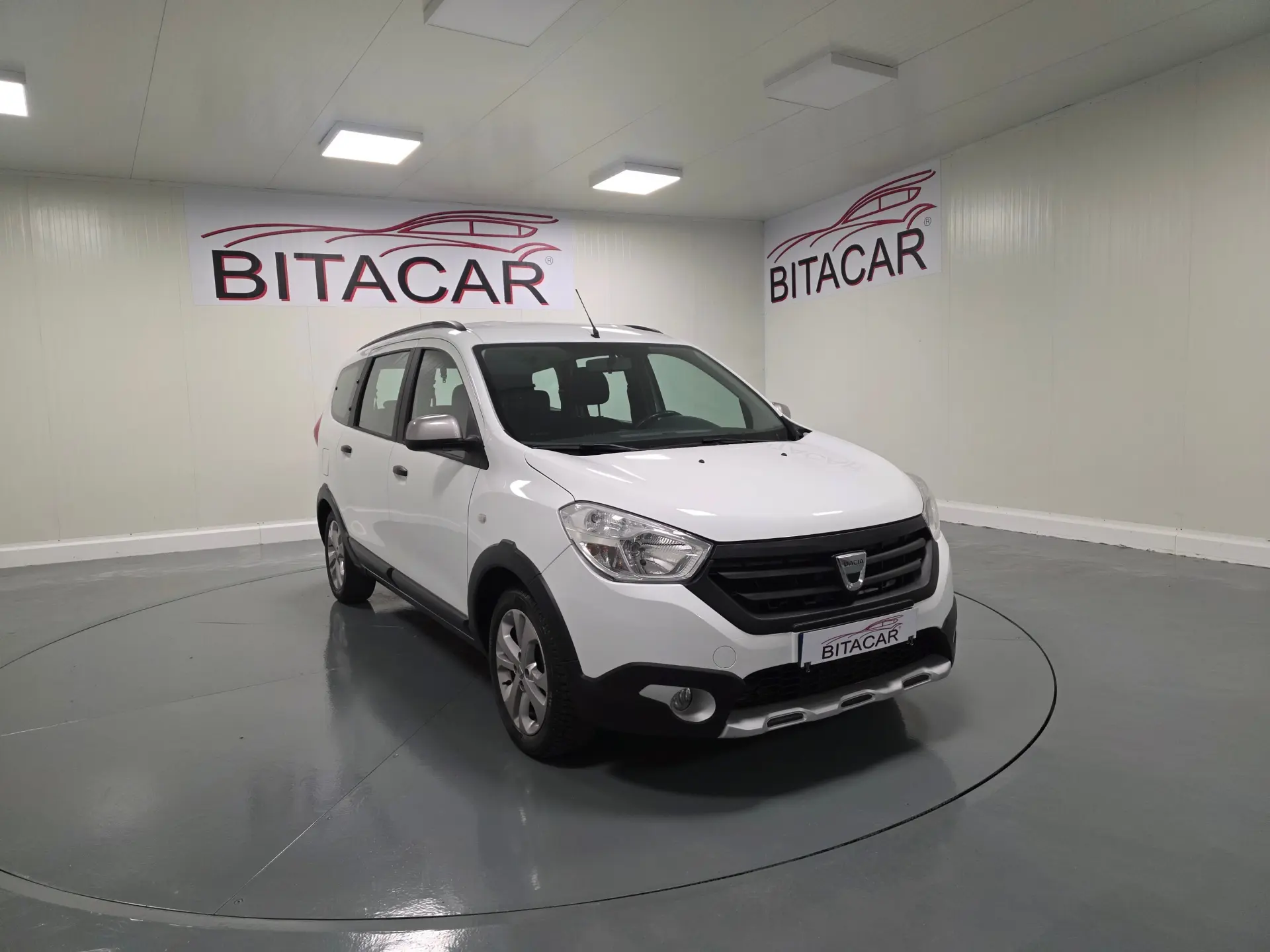 Dacia Lodgy 1.2 STEPWAY 1