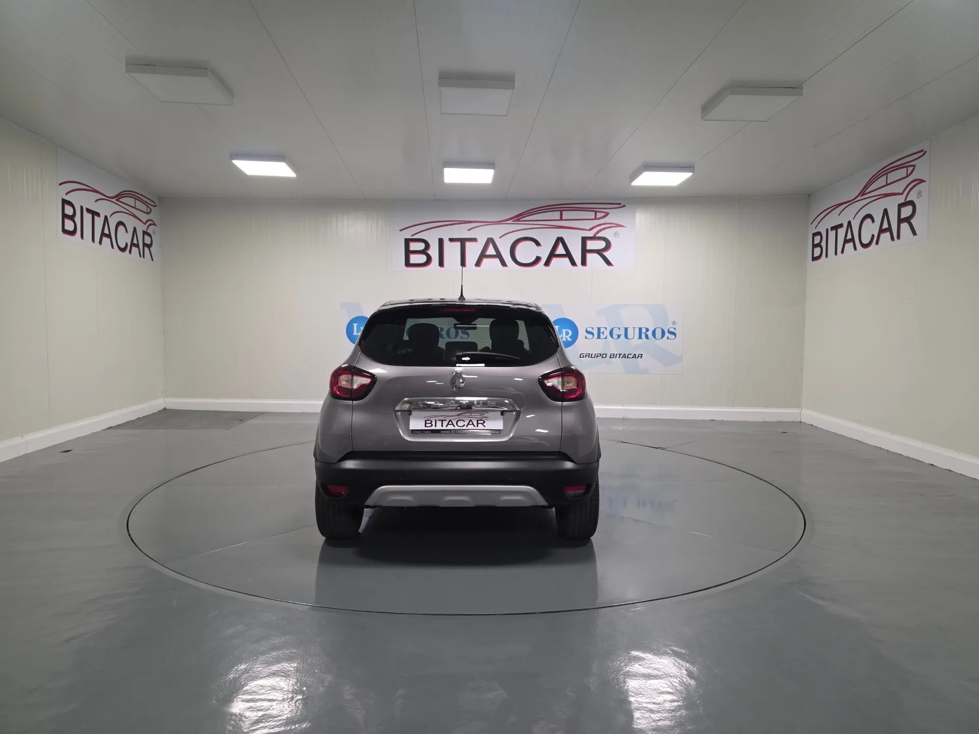 Renault Captur 1.5 DCI EXCLUSIVE 39