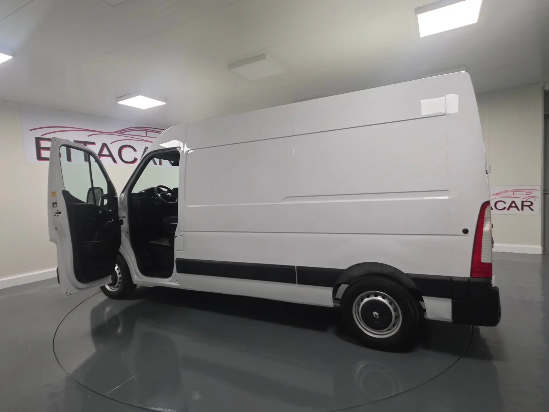 Renault Master L2H2 135CV GPS CAM TRASEIRA IVA DEDUTIVEL 51