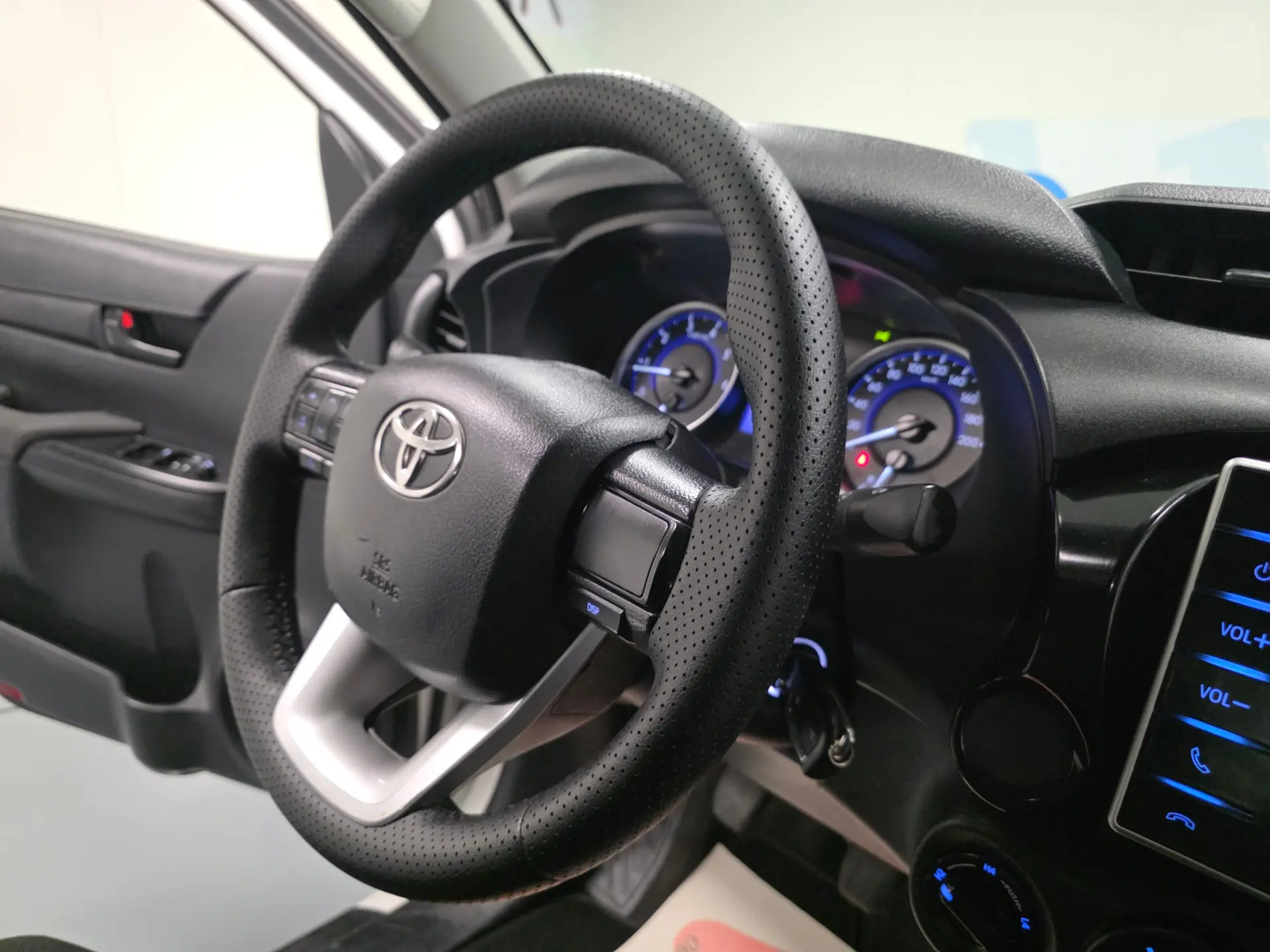 Toyota Hilux 2.4 D-4D 4WD CD CH 74