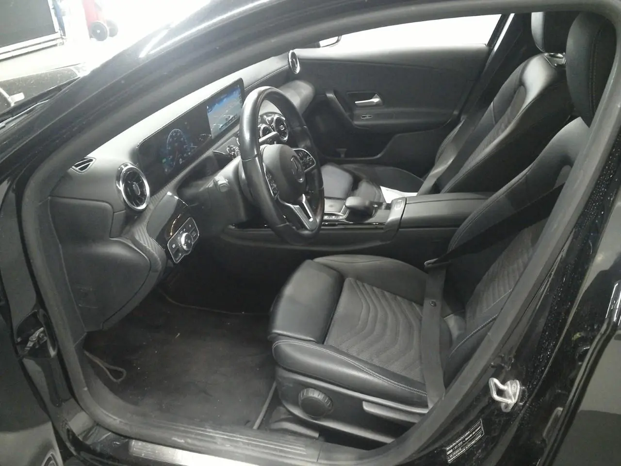 Mercedes-Benz A 250 e Style Plus 8