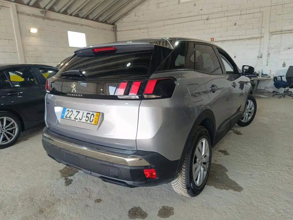 Peugeot 3008 1.5 BlueHDi Active 4