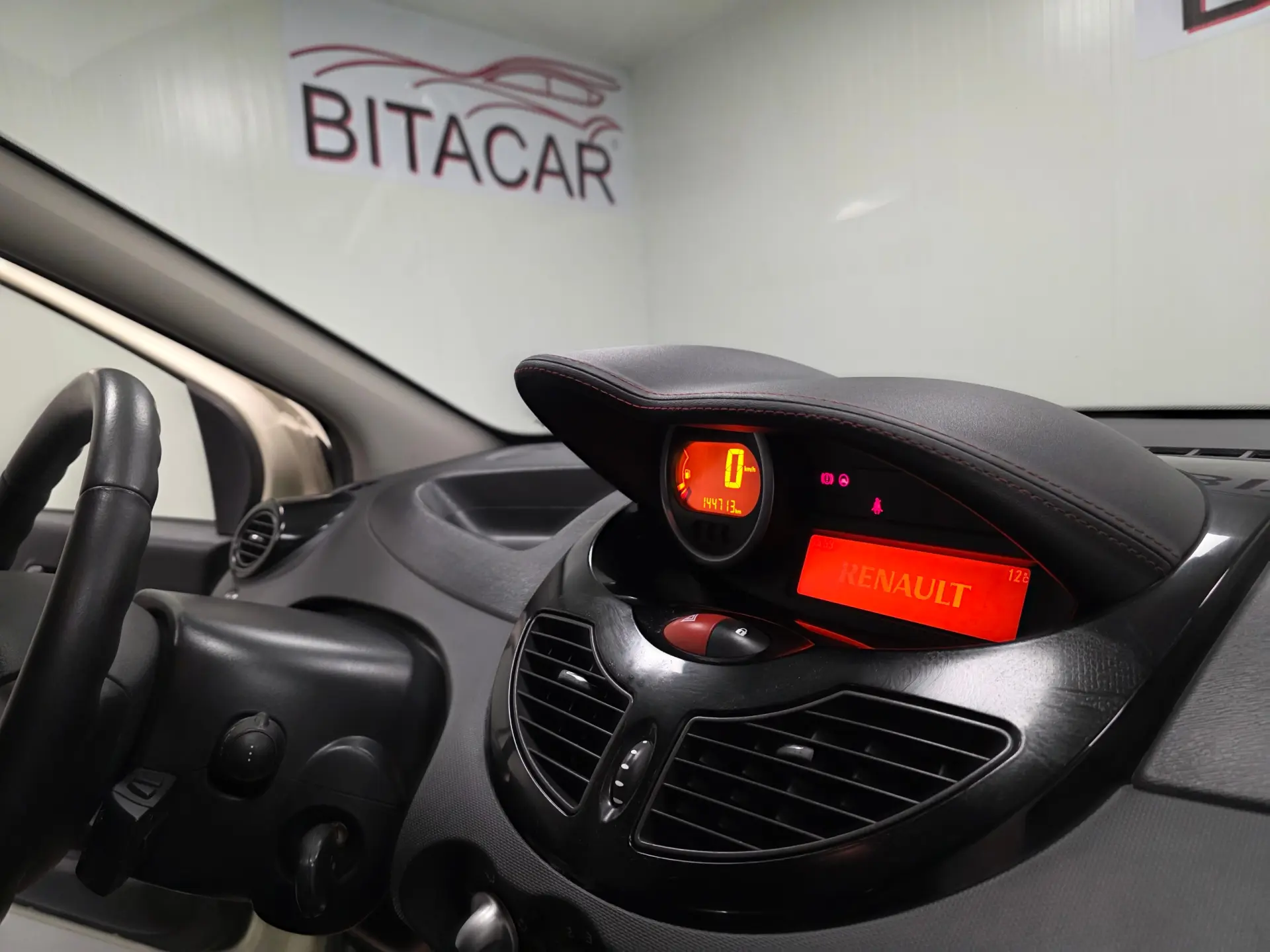 Renault Twingo 1.2 16V Dynamique 57