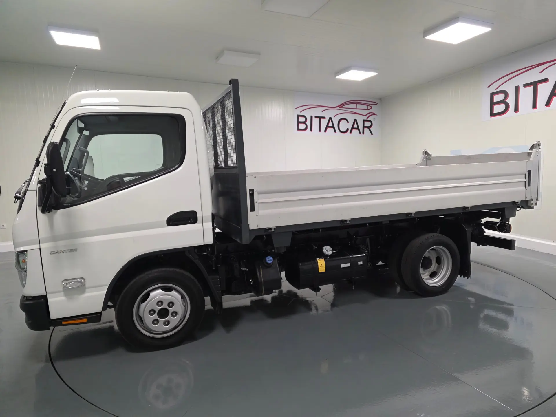 Mitsubishi Fuso Canter 3S13 FEA01CL4SE BASCULANTE IVA DEDUTIVEL 13