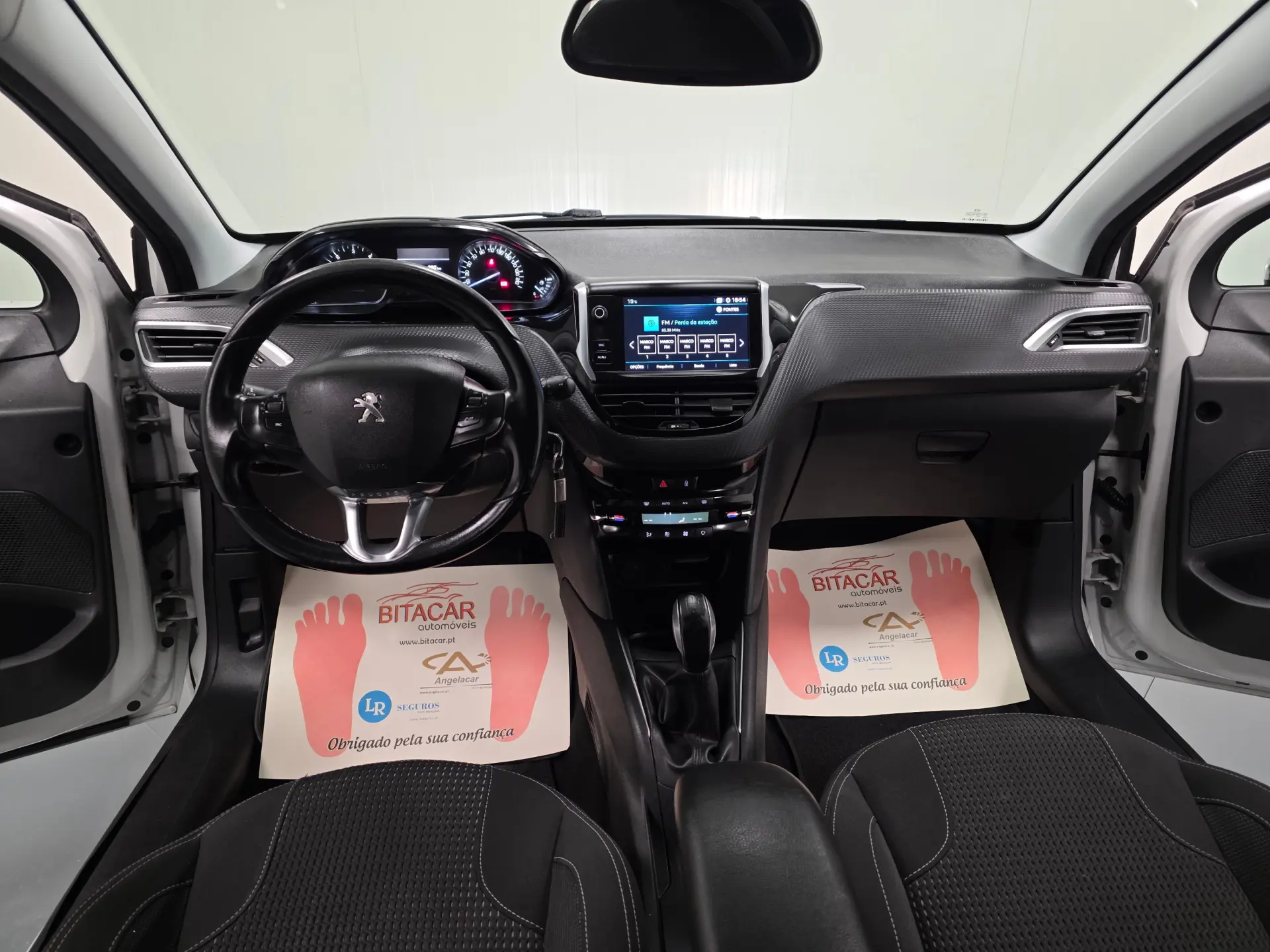 Peugeot 208 1.6 BlueHDi Allure 10