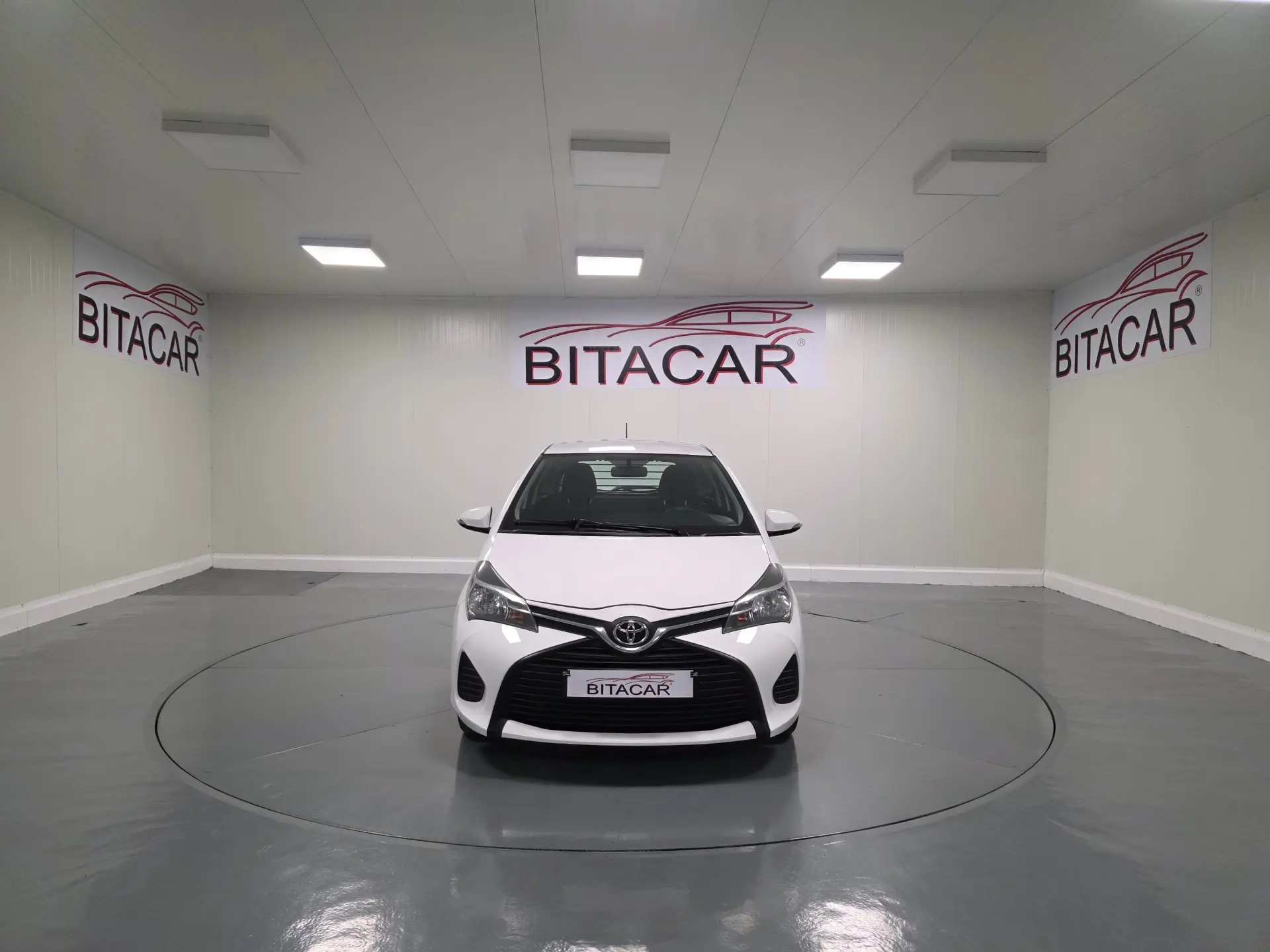 Toyota Yaris BIZZ 1.4 D-4D 90CV IVA DEDUTIVEL 6