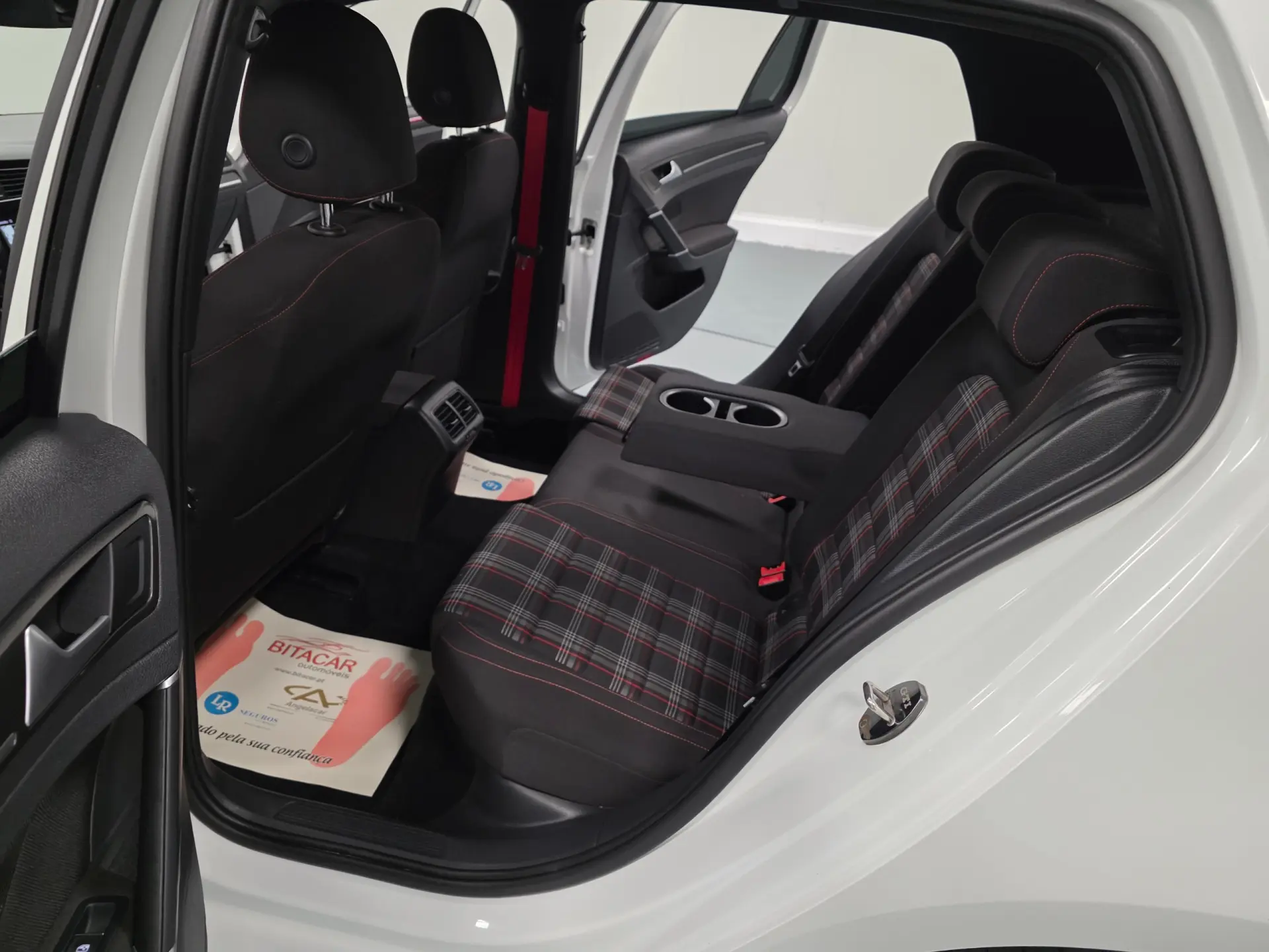 Volkswagen Golf 2.0 TSI GTI DSG Performance 47