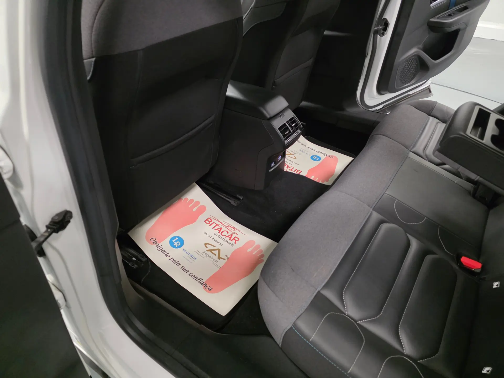 Citroen e-C4 SHINE 76