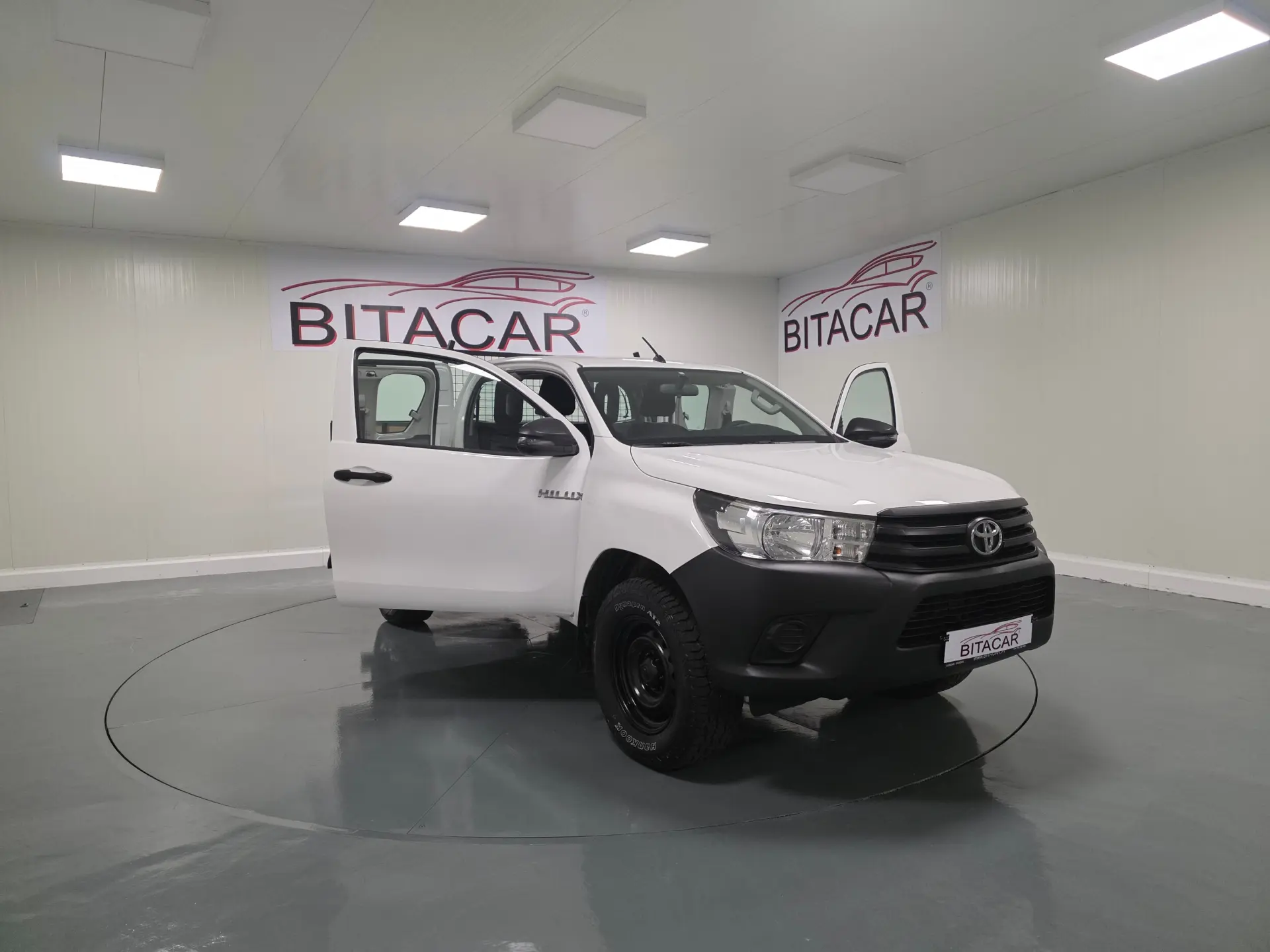 Toyota Hilux 2.4 D-4D 2WD CD 3