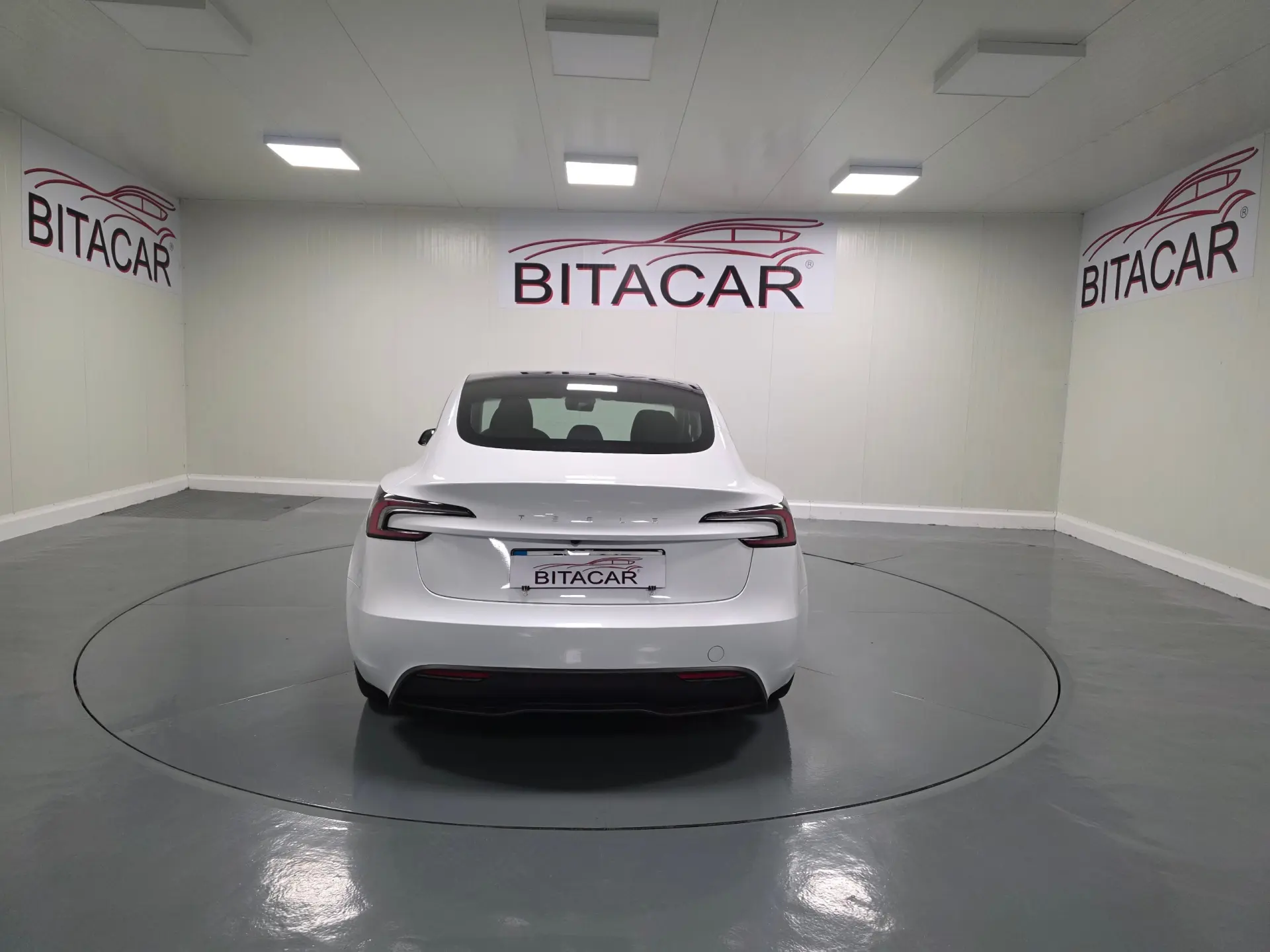 Tesla Model 3 Tração Traseira Premium 34