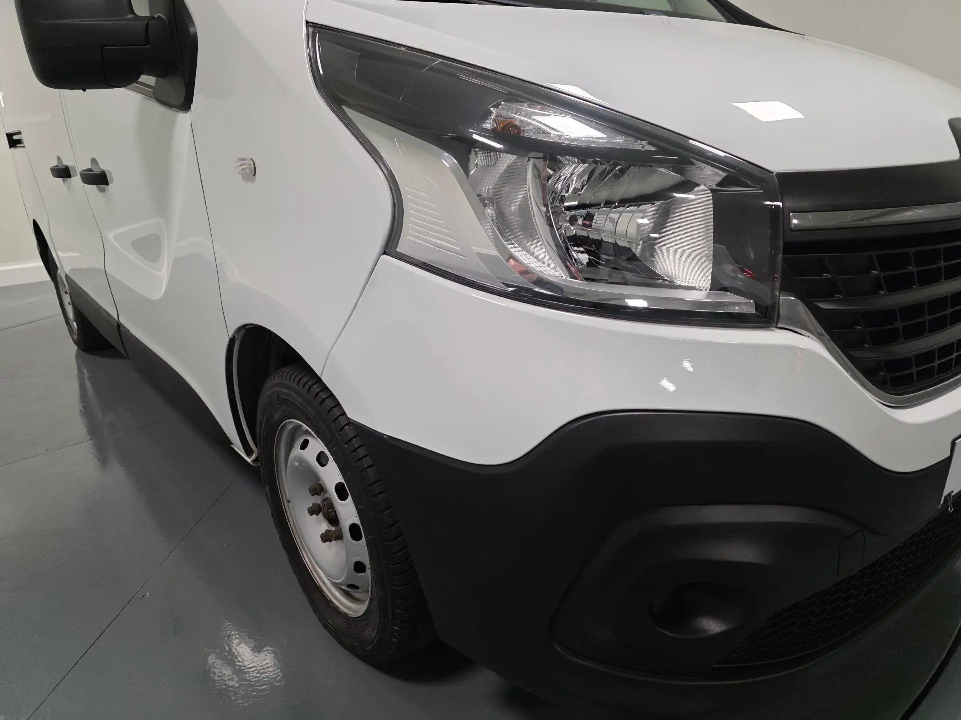 Renault Trafic 2.0 DCI L1H1 120CV IVA DEDUTIVEL 4