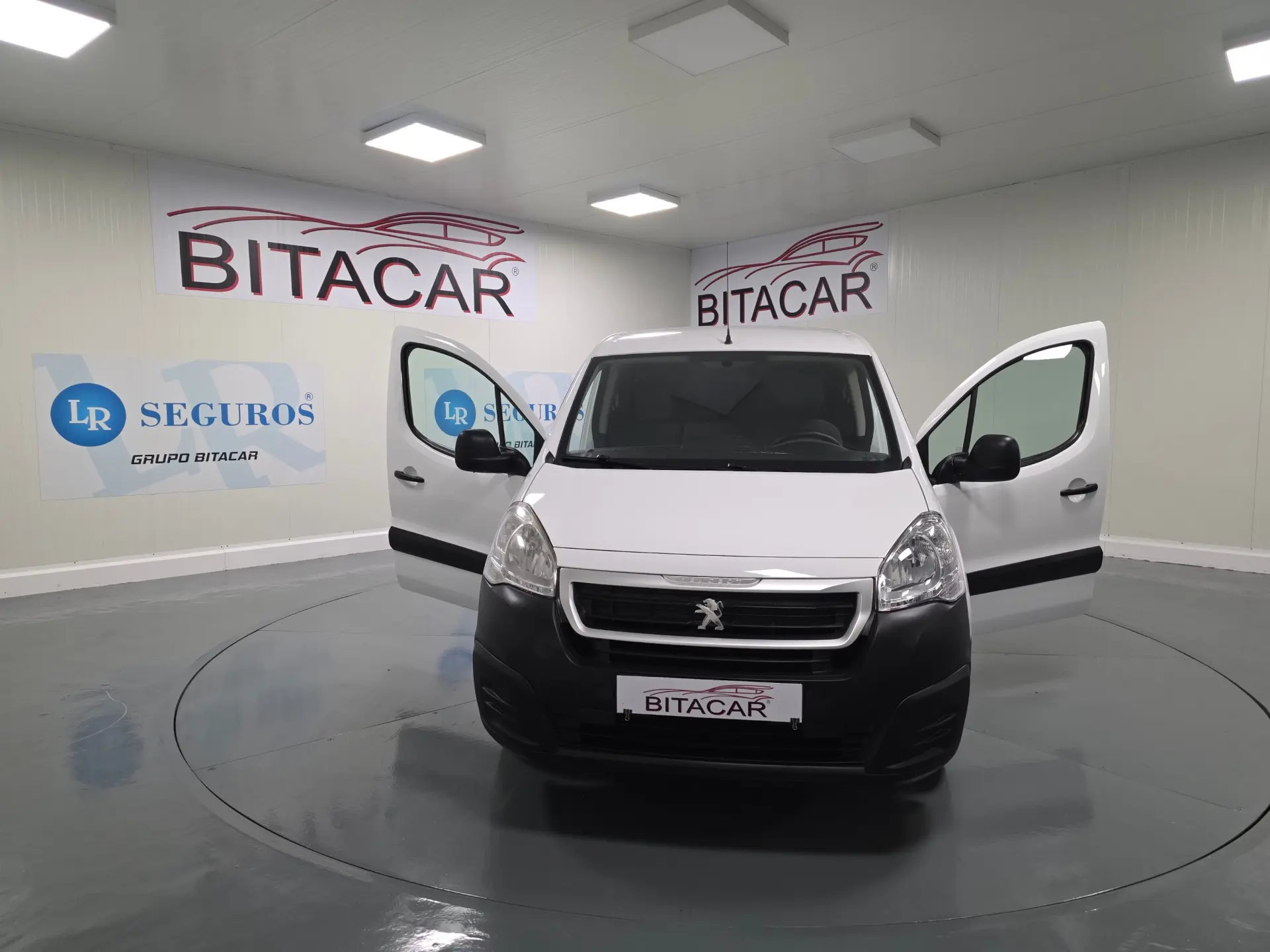Peugeot Partner 1.6 HDI L1 PACK CD CLIM 22