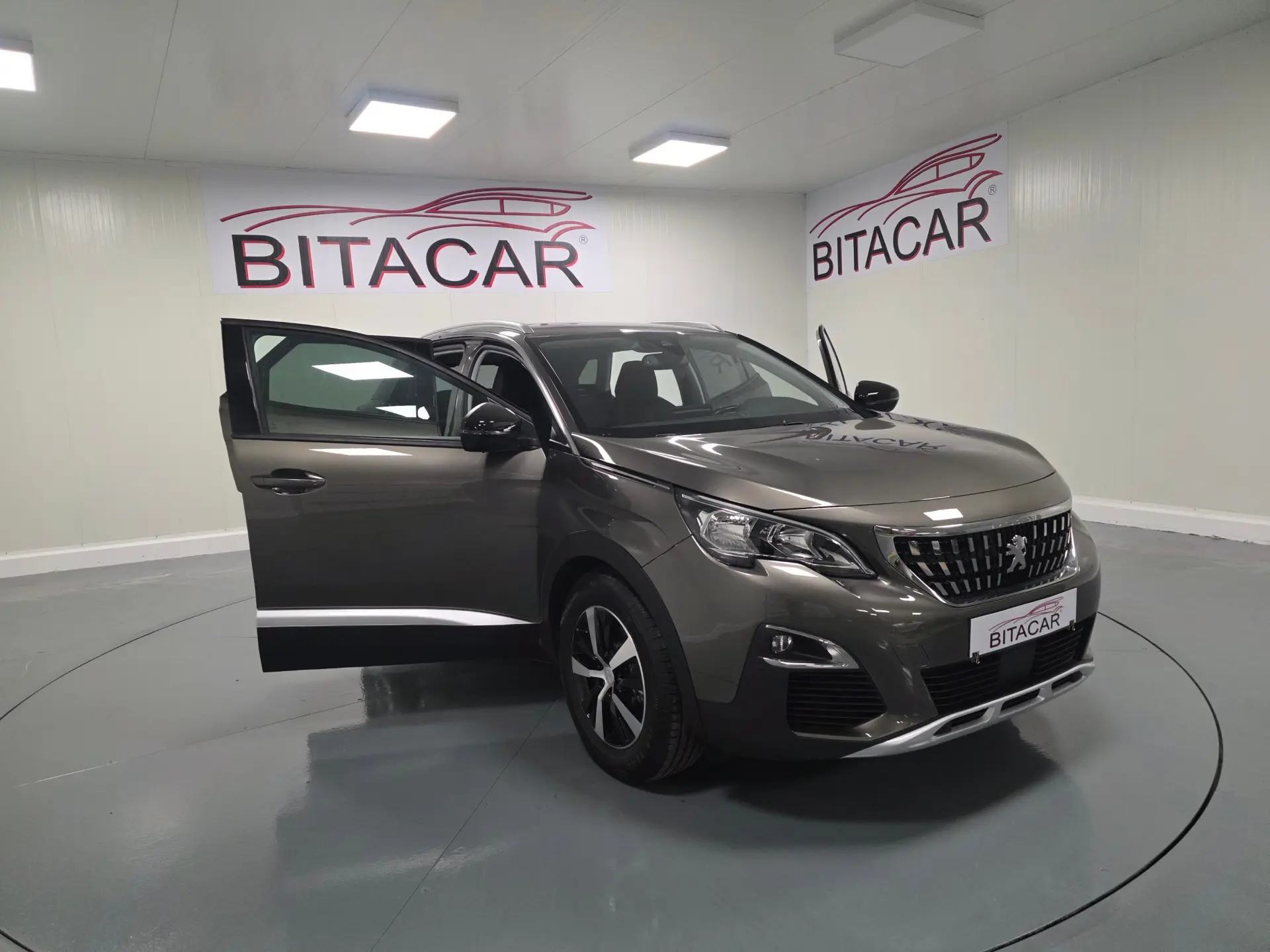 Peugeot 3008 1.5 BLUEHDI ACTIVE 23