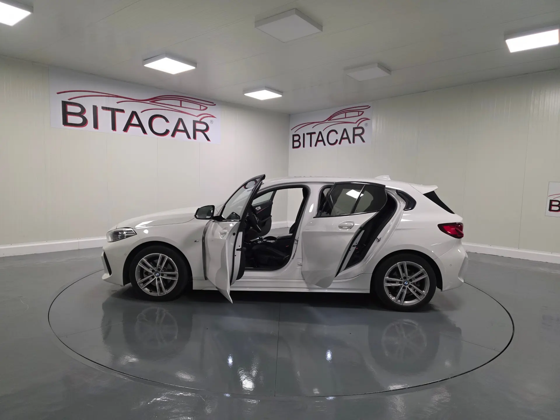 BMW 116 D PACK M AUTO 57
