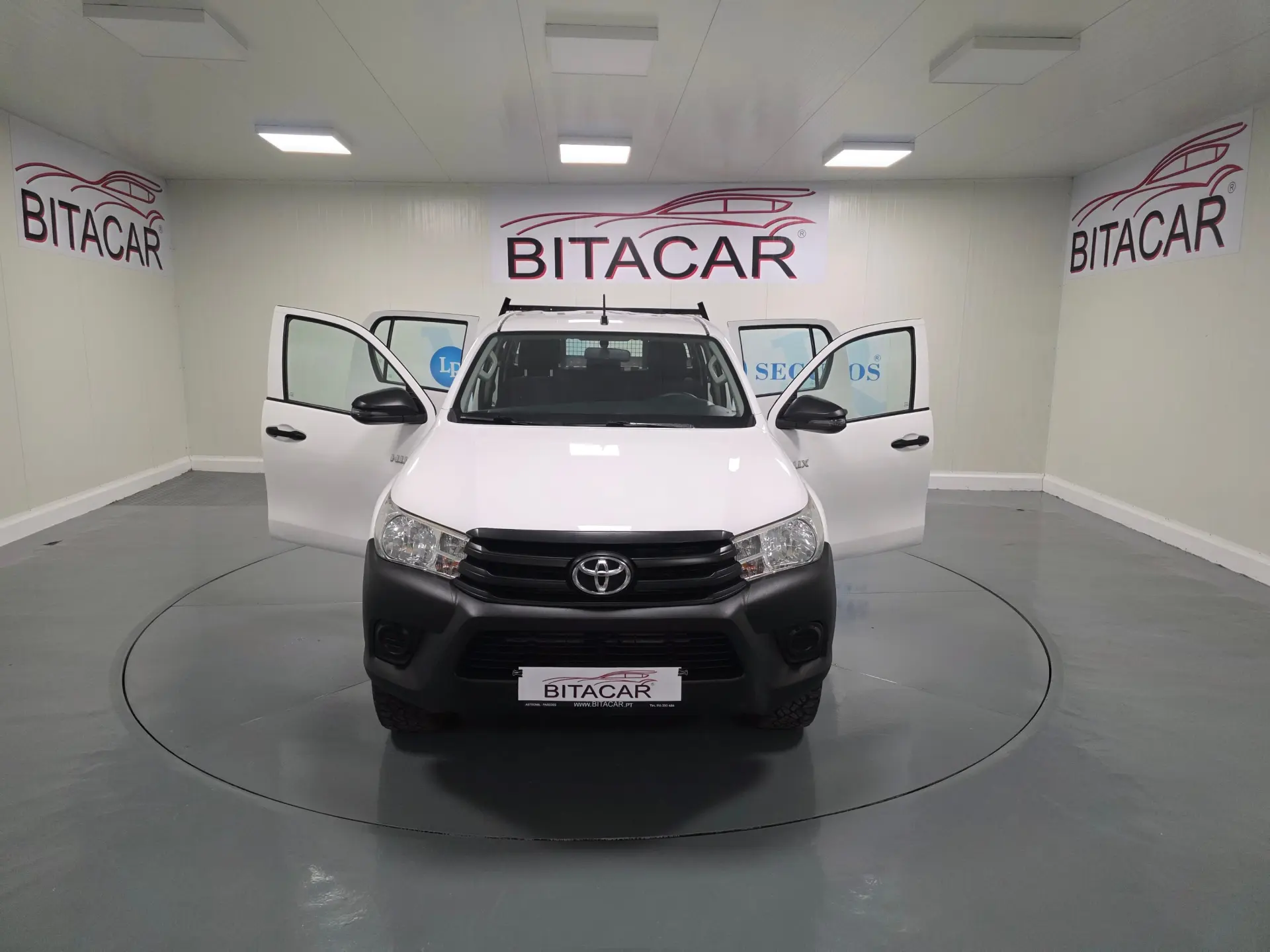 Toyota Hilux 2.4 D-4D 4WD CD CH 34