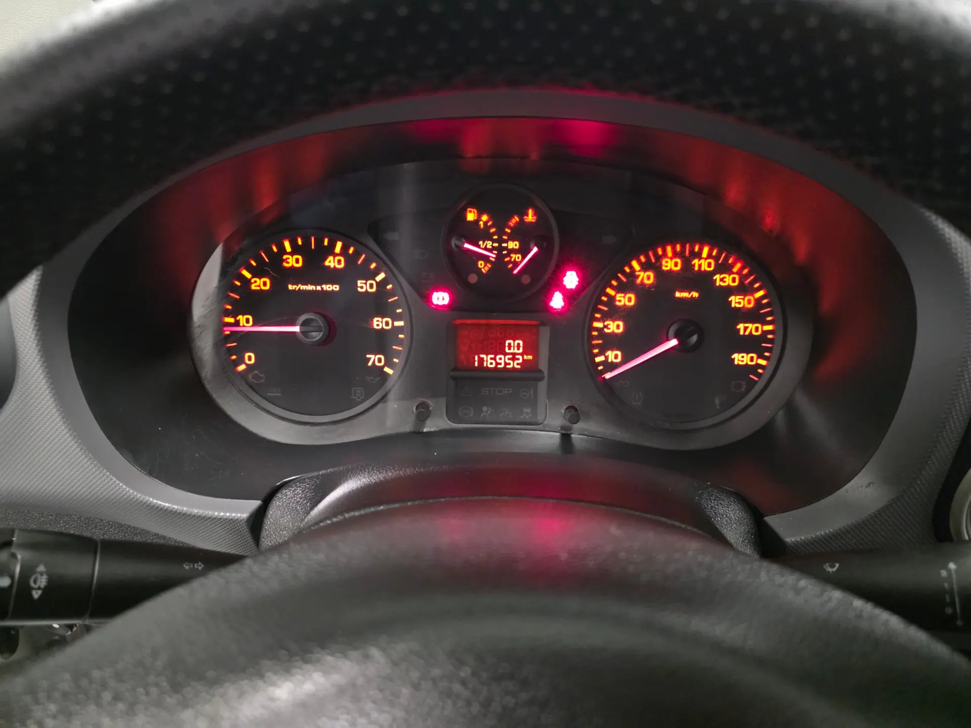 Peugeot Partner 1.6 HDI L1 PACK CD CLIM 73