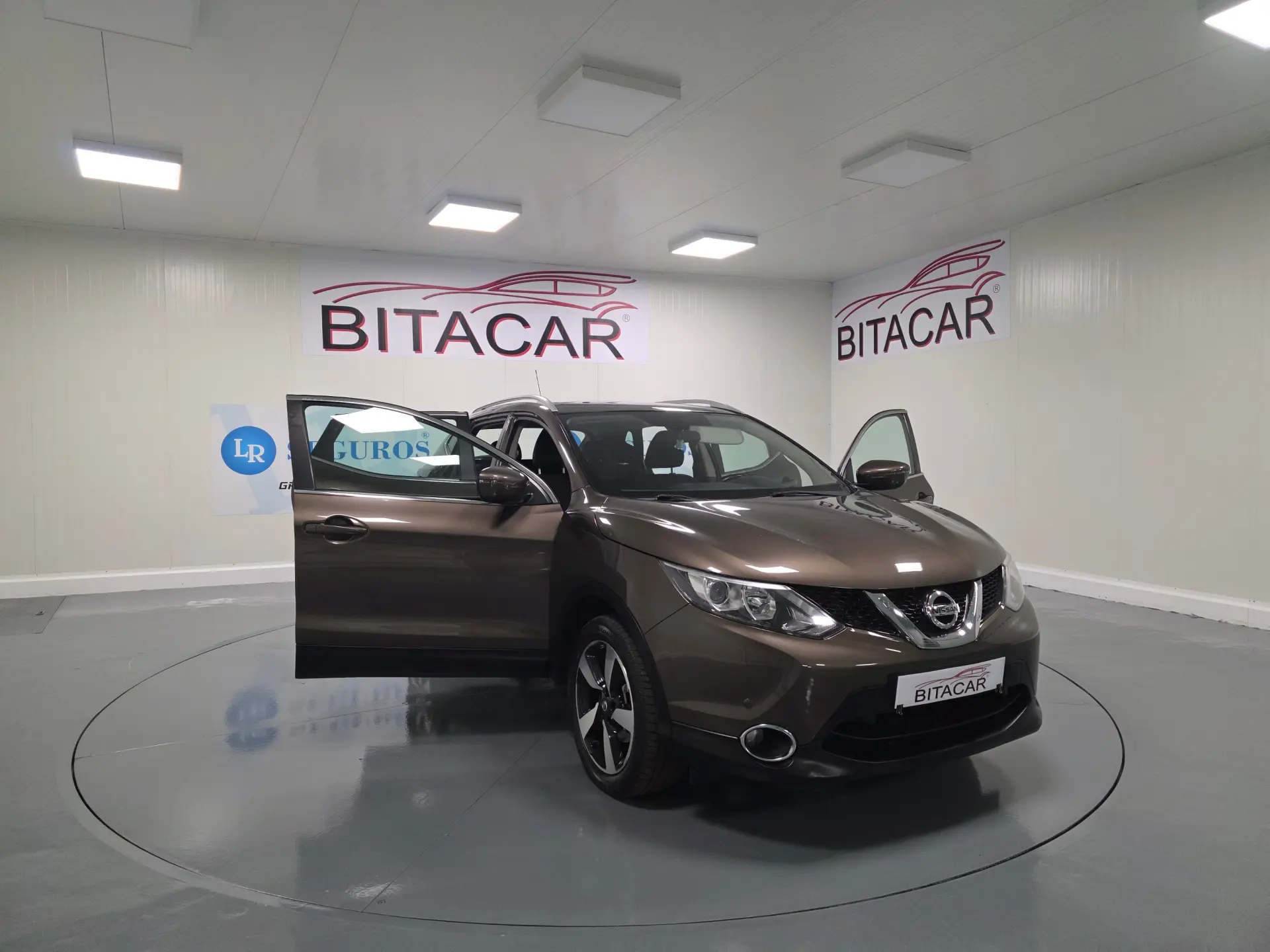 Nissan Qashqai 1.5 dCi N-Connecta Led 35