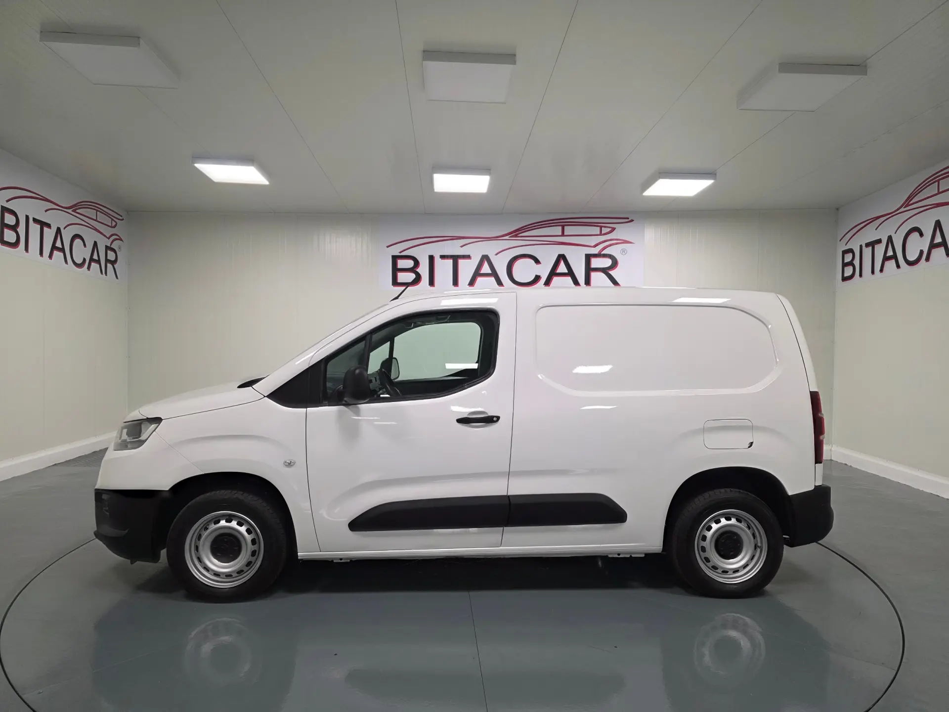 Toyota Proace CITY 1.5D IVA DEDUTIVEL 18