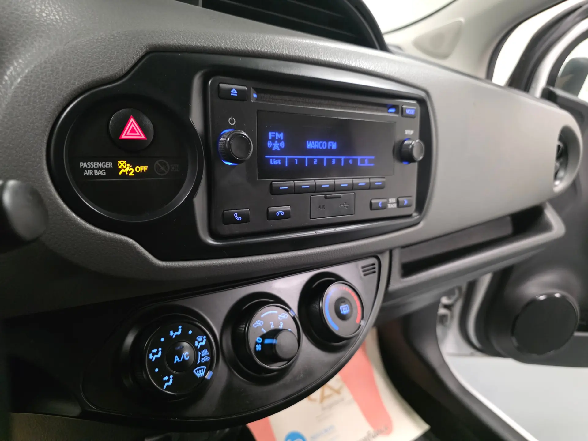 Toyota Yaris BIZZ 1.4 D-4D 90CV IVA DEDUTIVEL 14