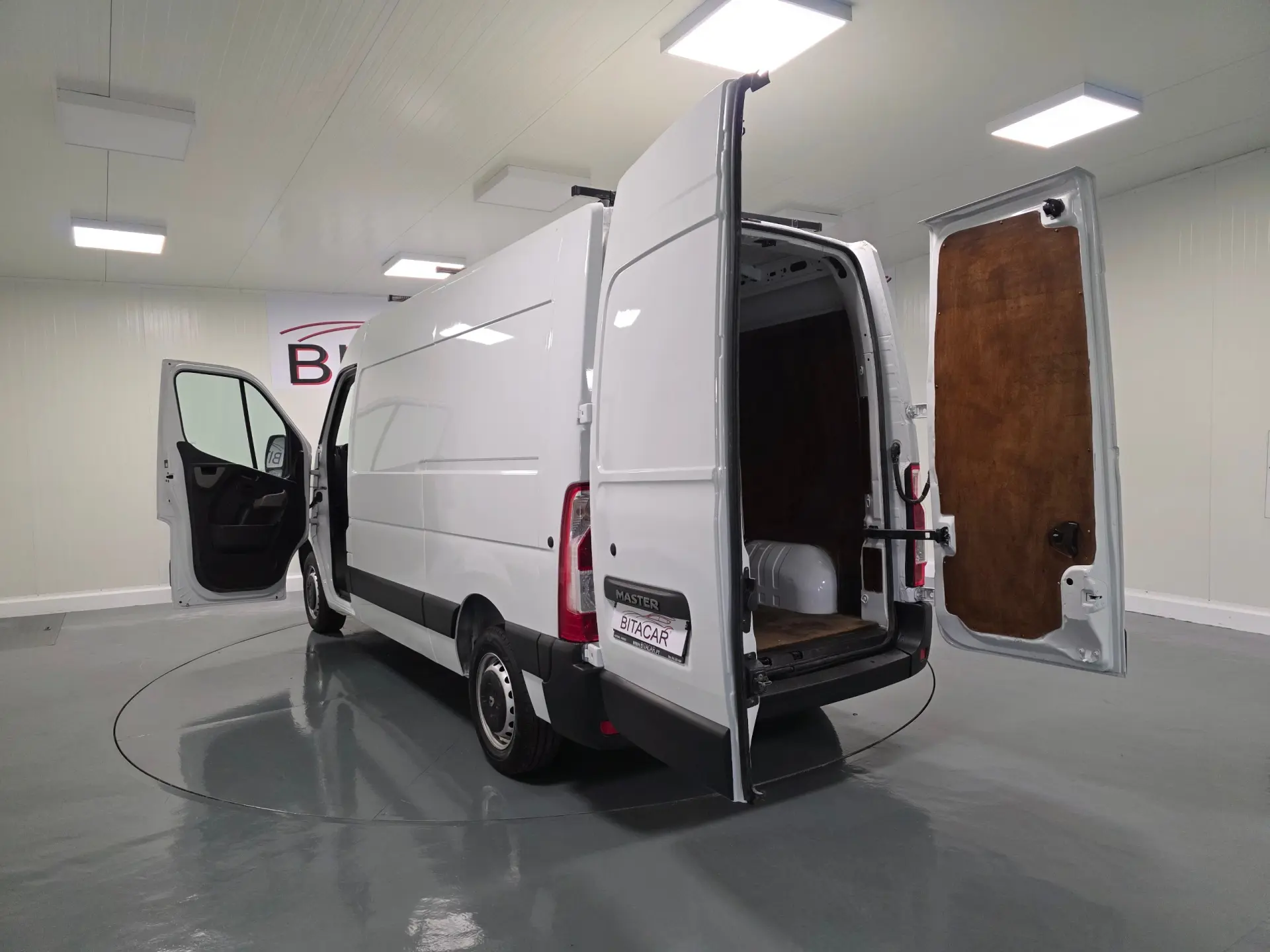 Renault Master 2.3 dCi L2H2 3.5T 45