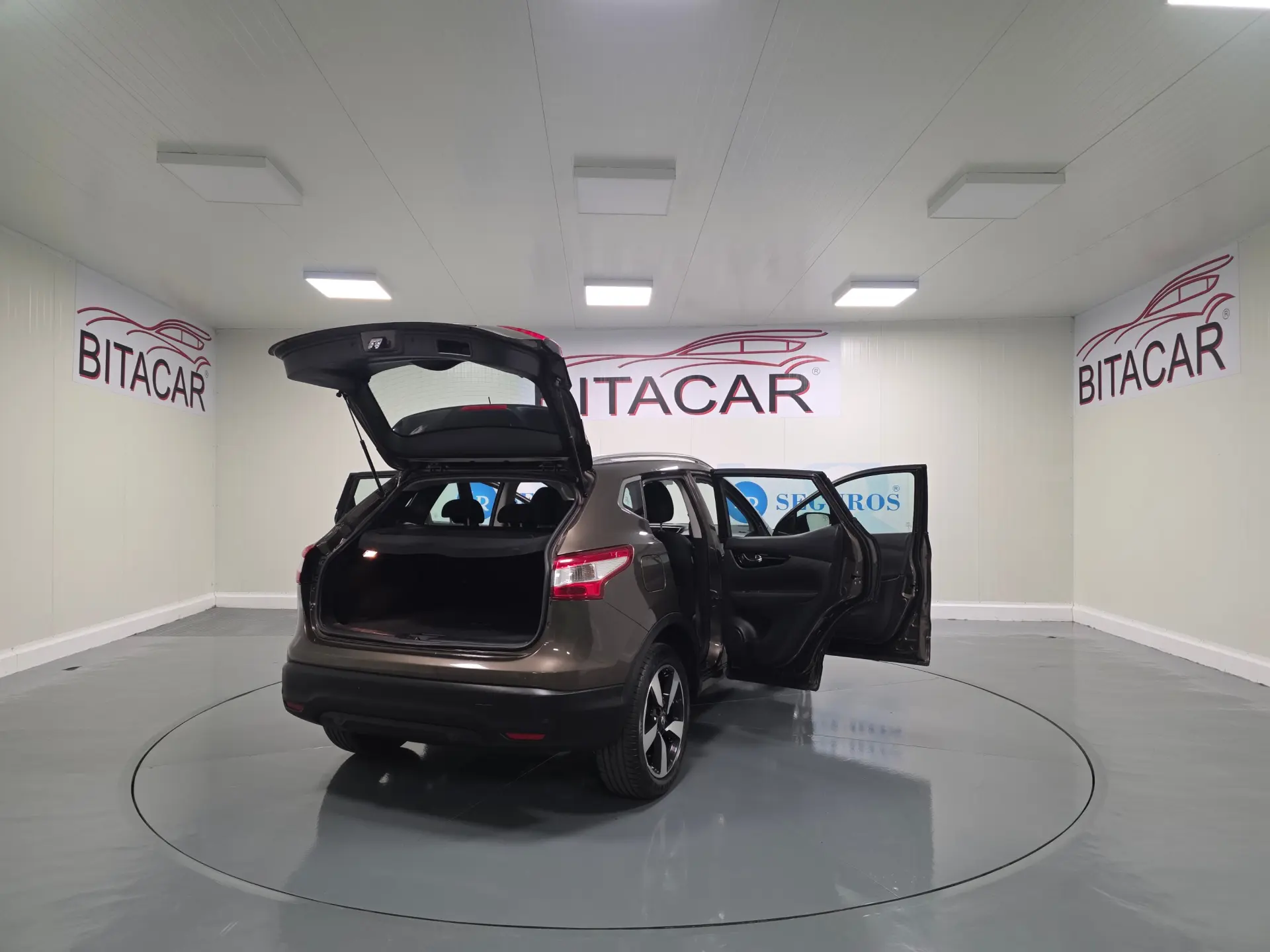 Nissan Qashqai 1.5 dCi N-Connecta Led 61