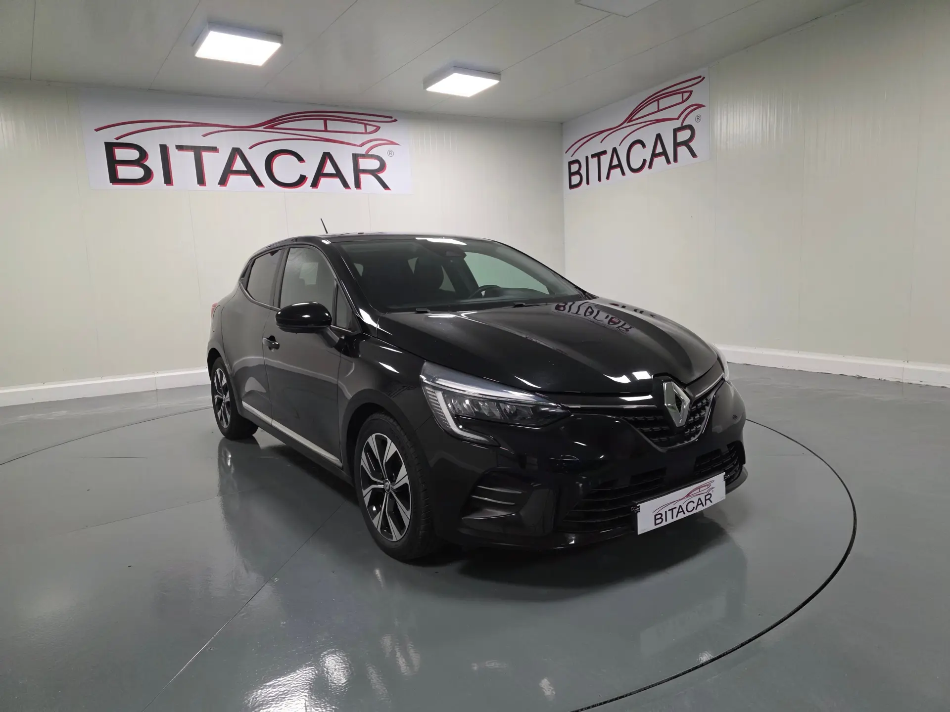 Renault Clio 1.0 TCe Evolution 1
