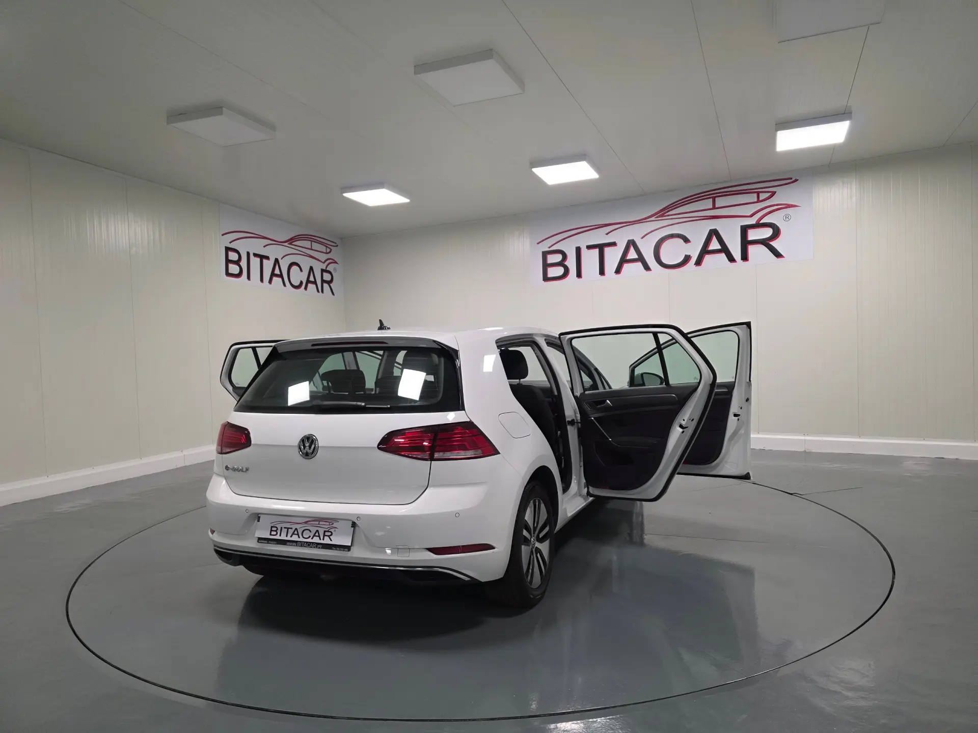 Volkswagen e-Golf AC/DC 31