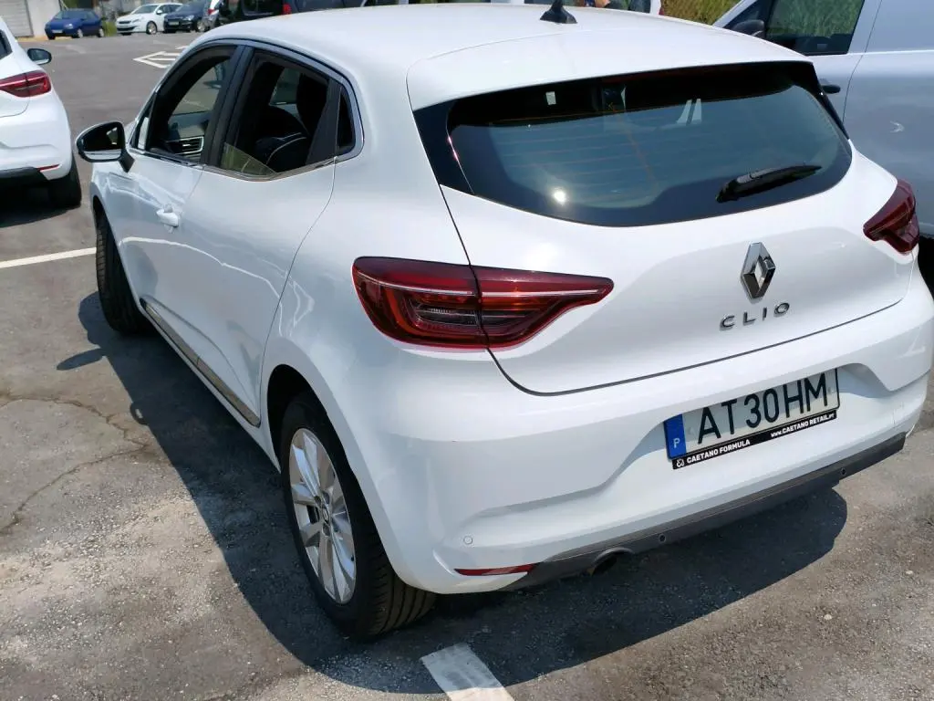 Renault Clio 1.5 Blue dCi Intens 2